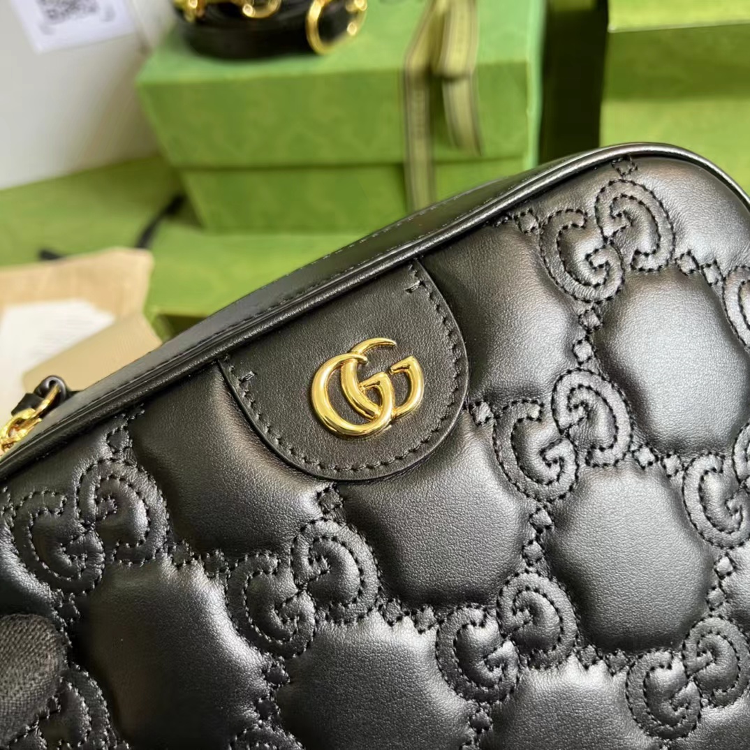 TOP GUCCI G*G Matelasse Handbag 21.5x 17x 7.5 cm - Black
