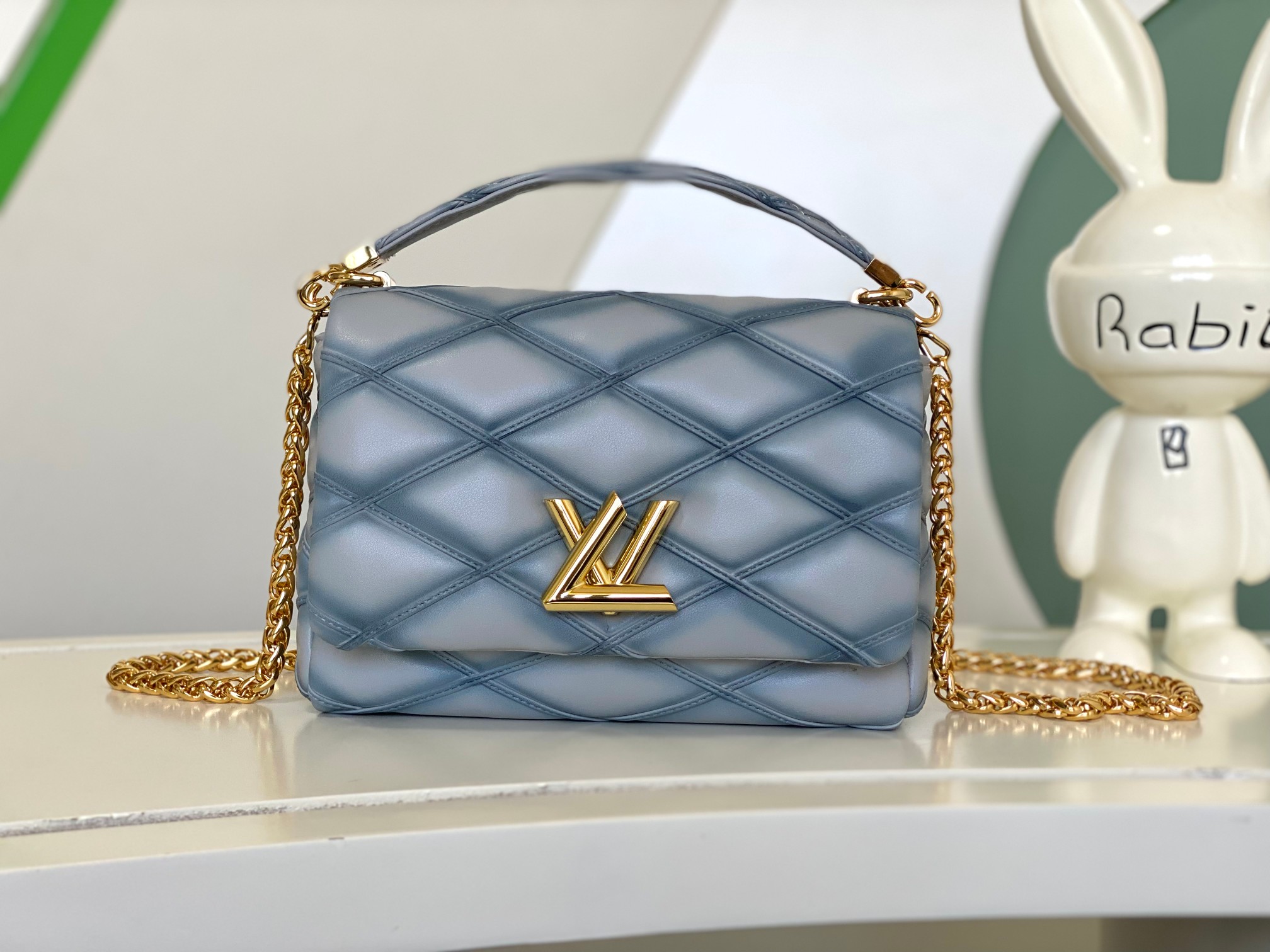 TOP Louis Vuitton LV Sheep Leather Twist MM Bag - 23x16x10CM - Blue