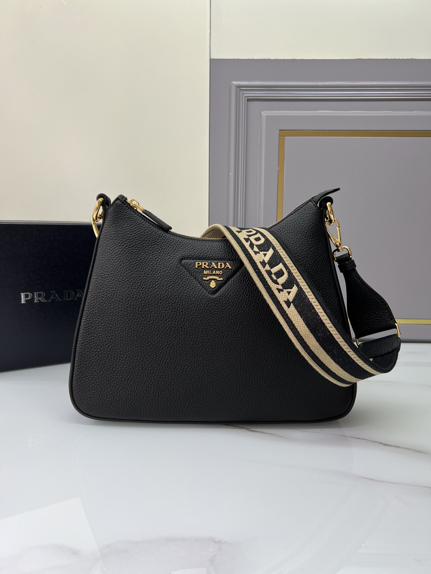 Top PRADA Deer Skin Texture Calfskin Crossbody Bags 24x18x6cm/32x25.5x7.5cm - Black
