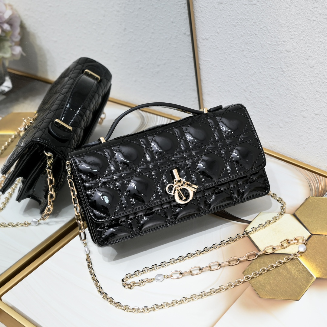 DIOR Miss Dior Lacquer Leather Shoulder Bag（10A Mirror Version）