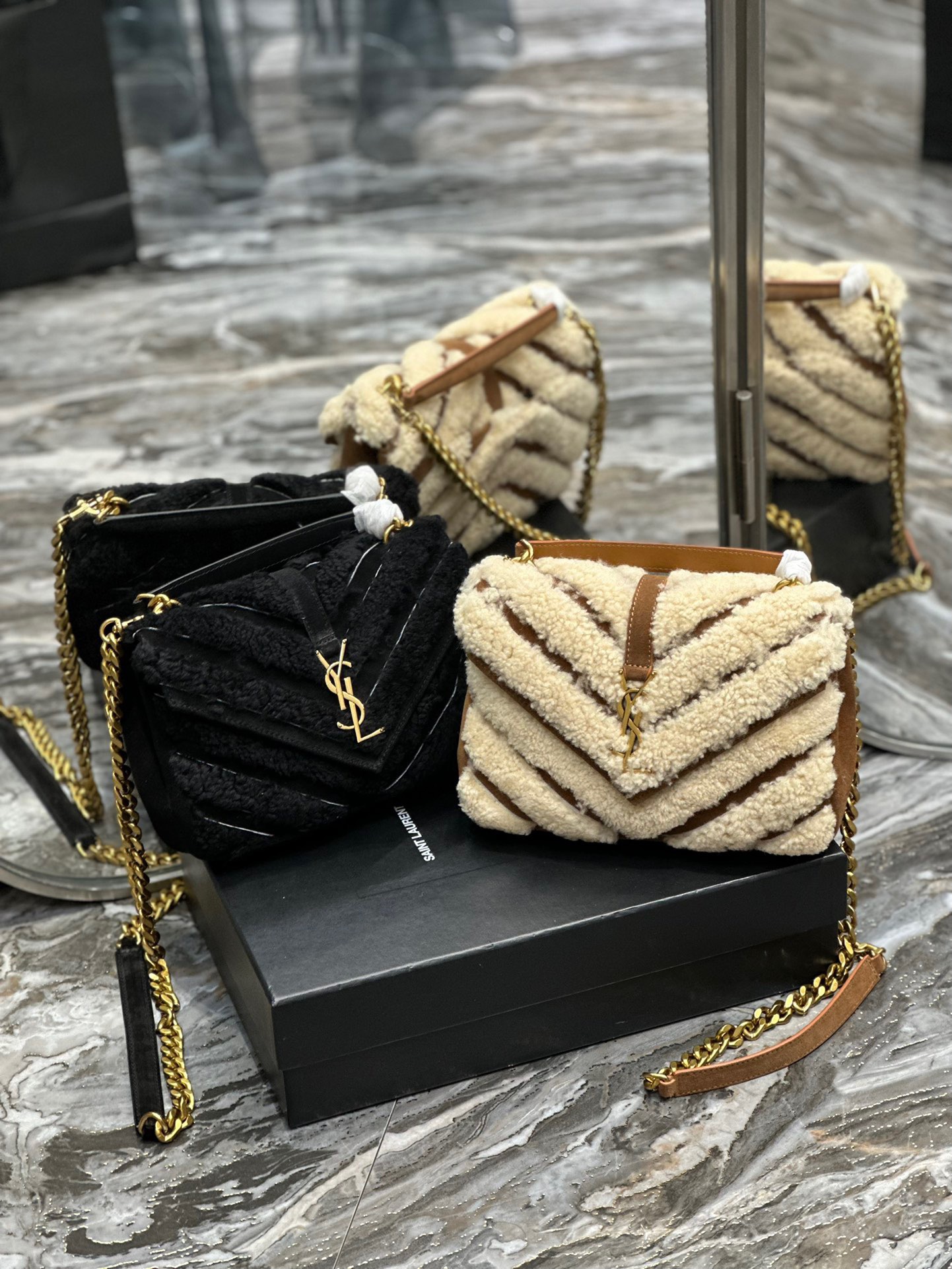 TOP Yves Saint Laurent YSL Lamb Wool Paired With Suede College Bags - 2 Colors - 24x17x6cm