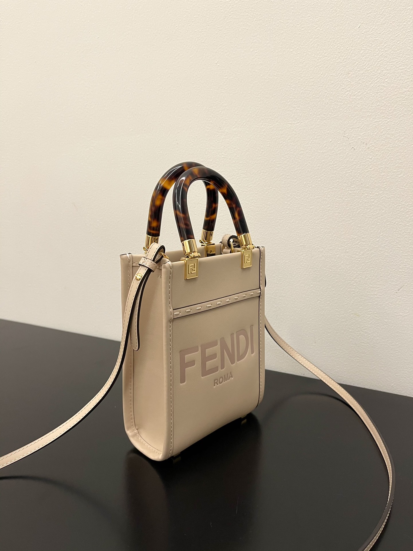 TOP FENDI Sunshine Mini Tote Bag 13x6.5x18cm - 3 Color
