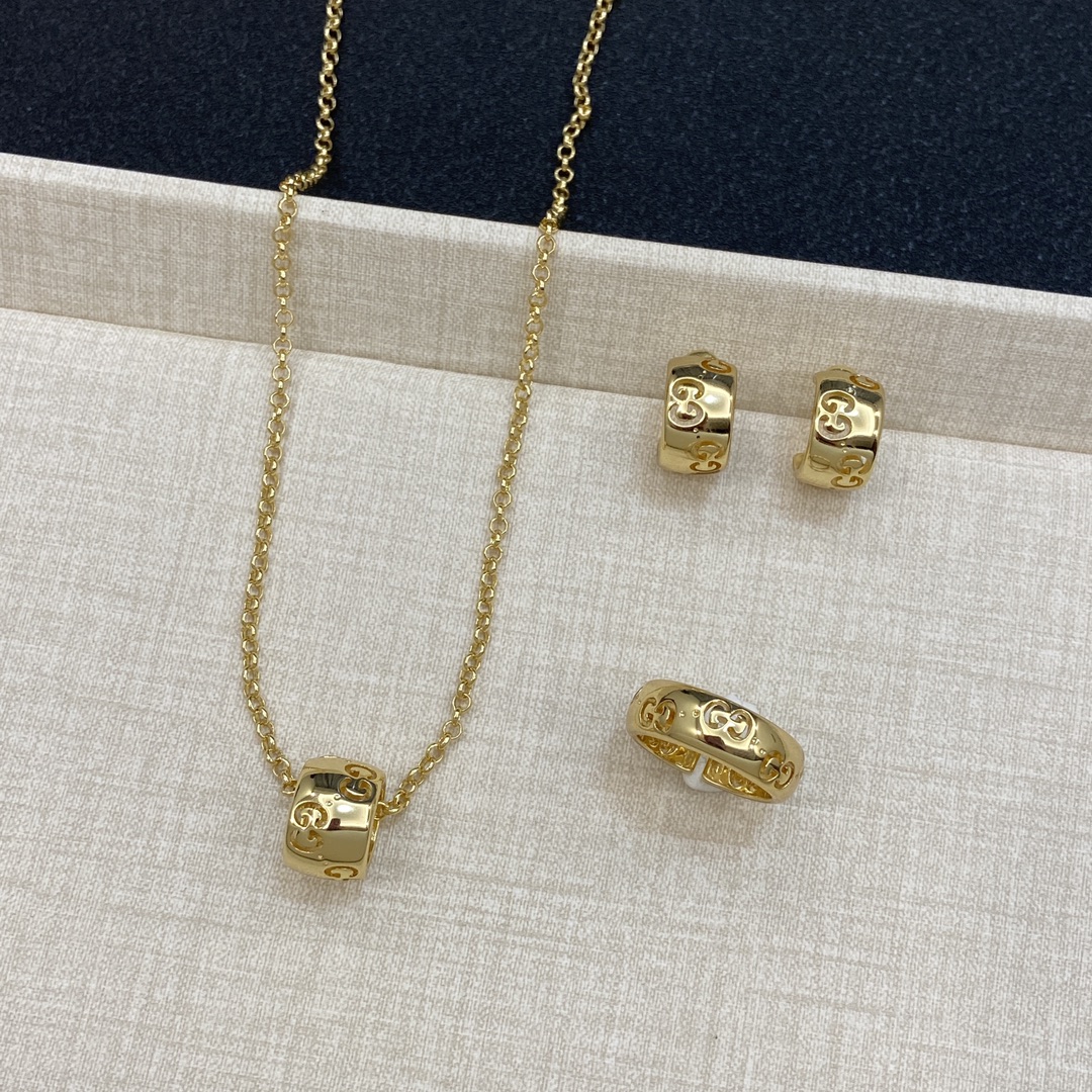 TOP GUCCI GG Ring + Earrings + Necklace - Gold