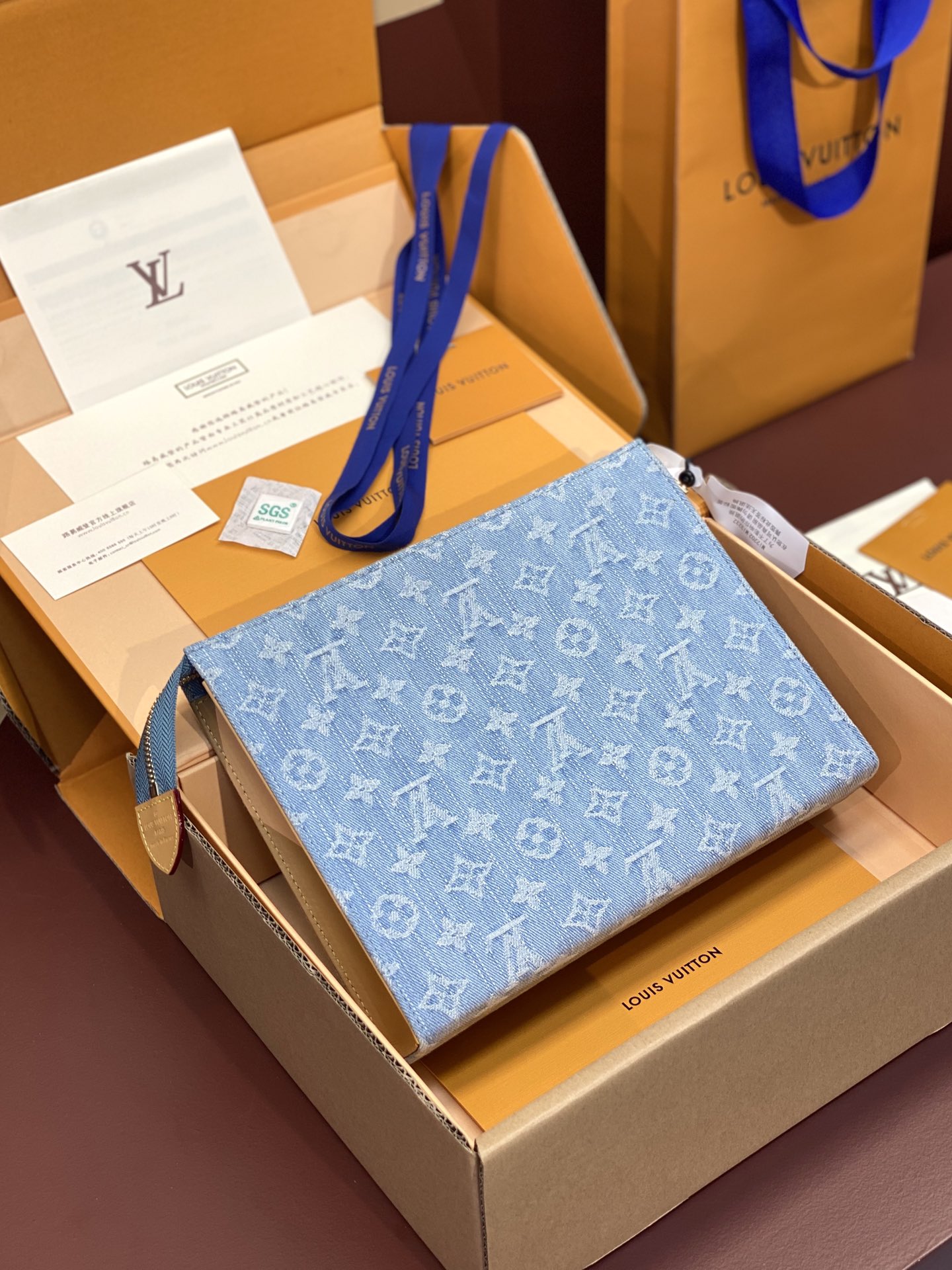 TOP Louis Vuitton LV Pochette Accessoires Clutch Bag 26x20cm - Denim Blue