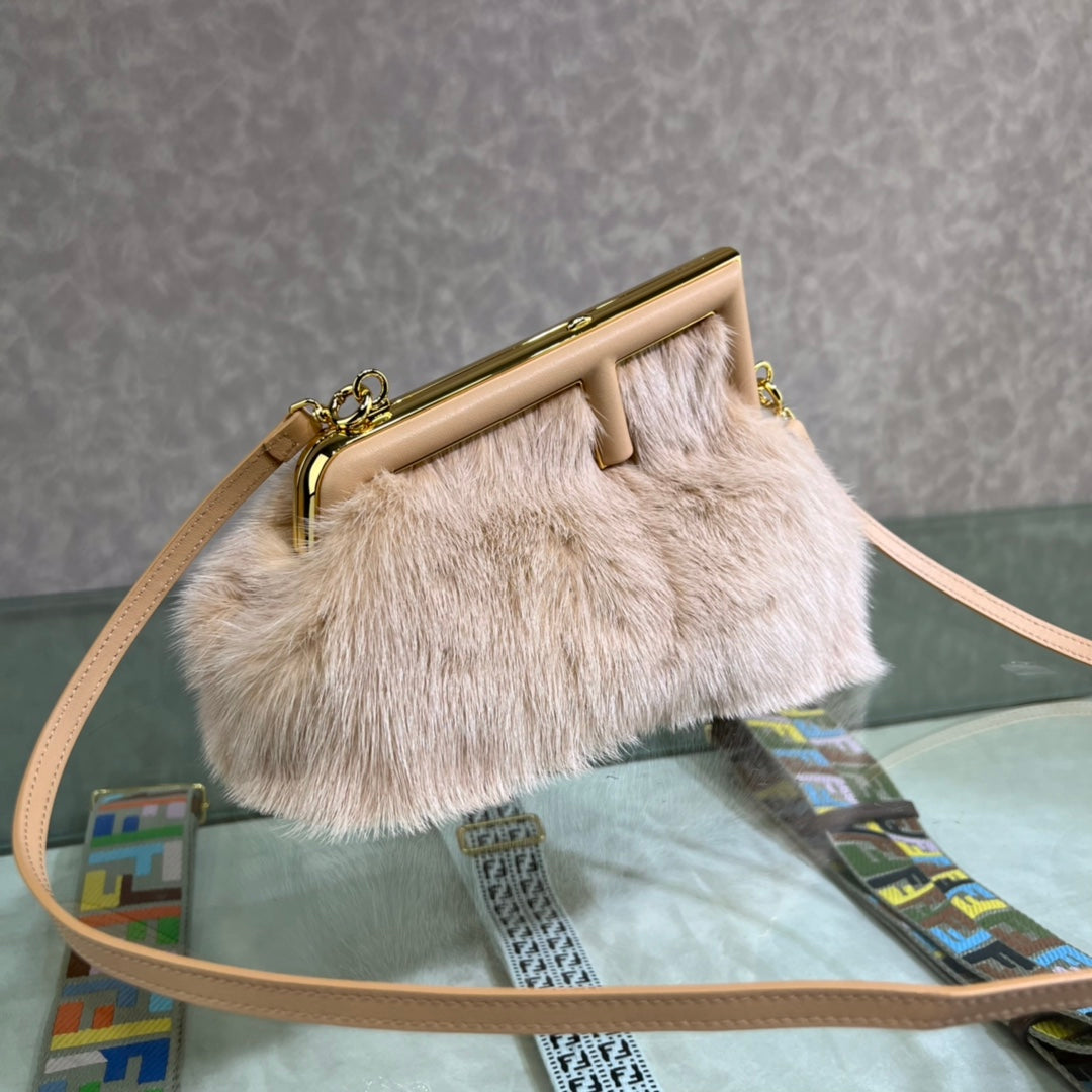 TOP FENDI Small First Mink Bag - Nude Pink