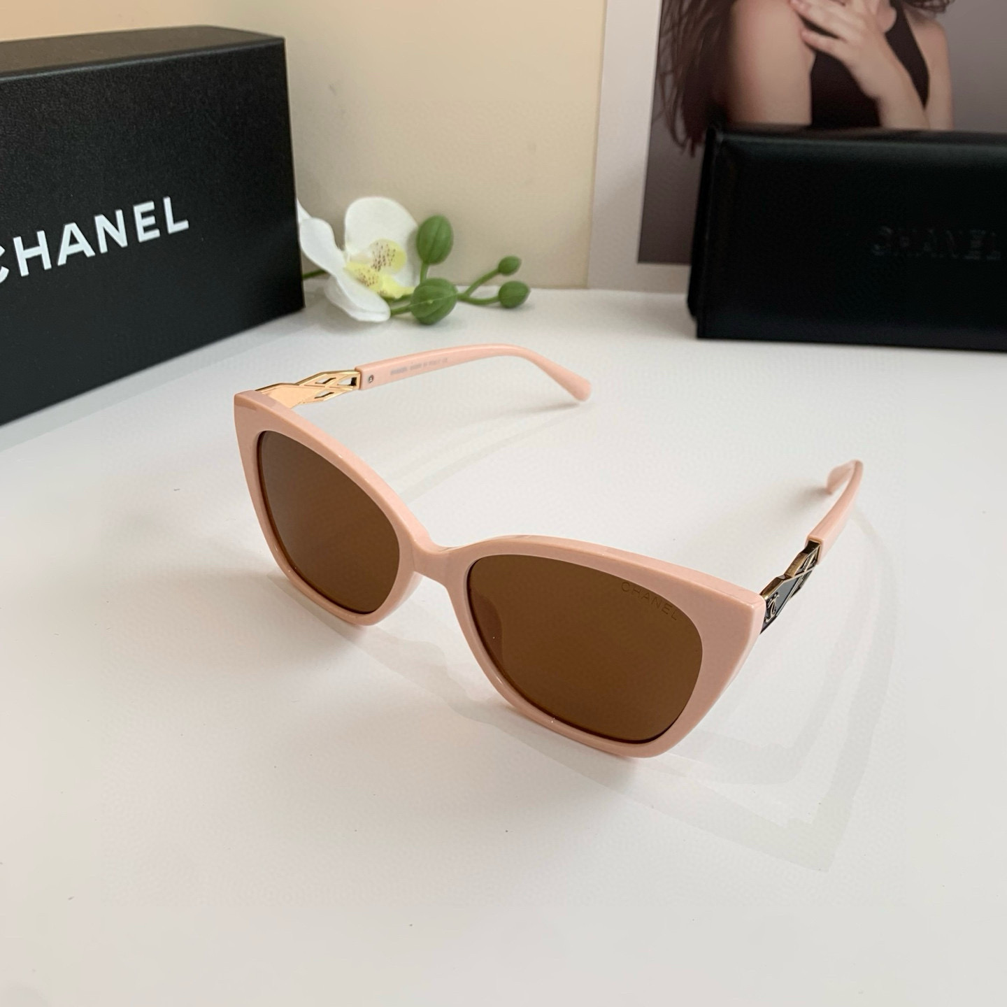 TOP CHANEL Sunglasses - 3 Colors