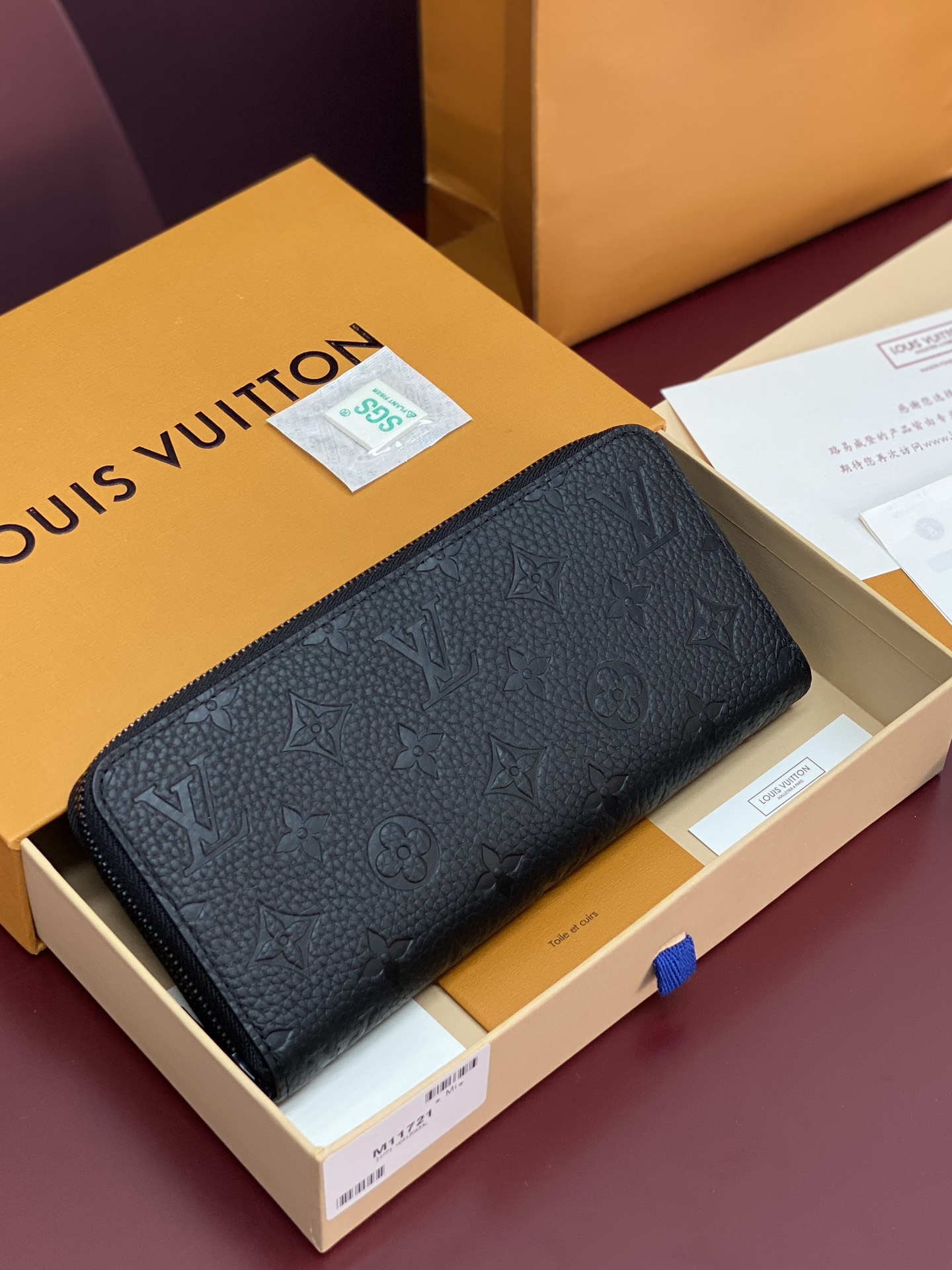 TOP Louis Vuitton LV Zippy Wallet Monogram Eclipse 21x10x2.5cm - Black