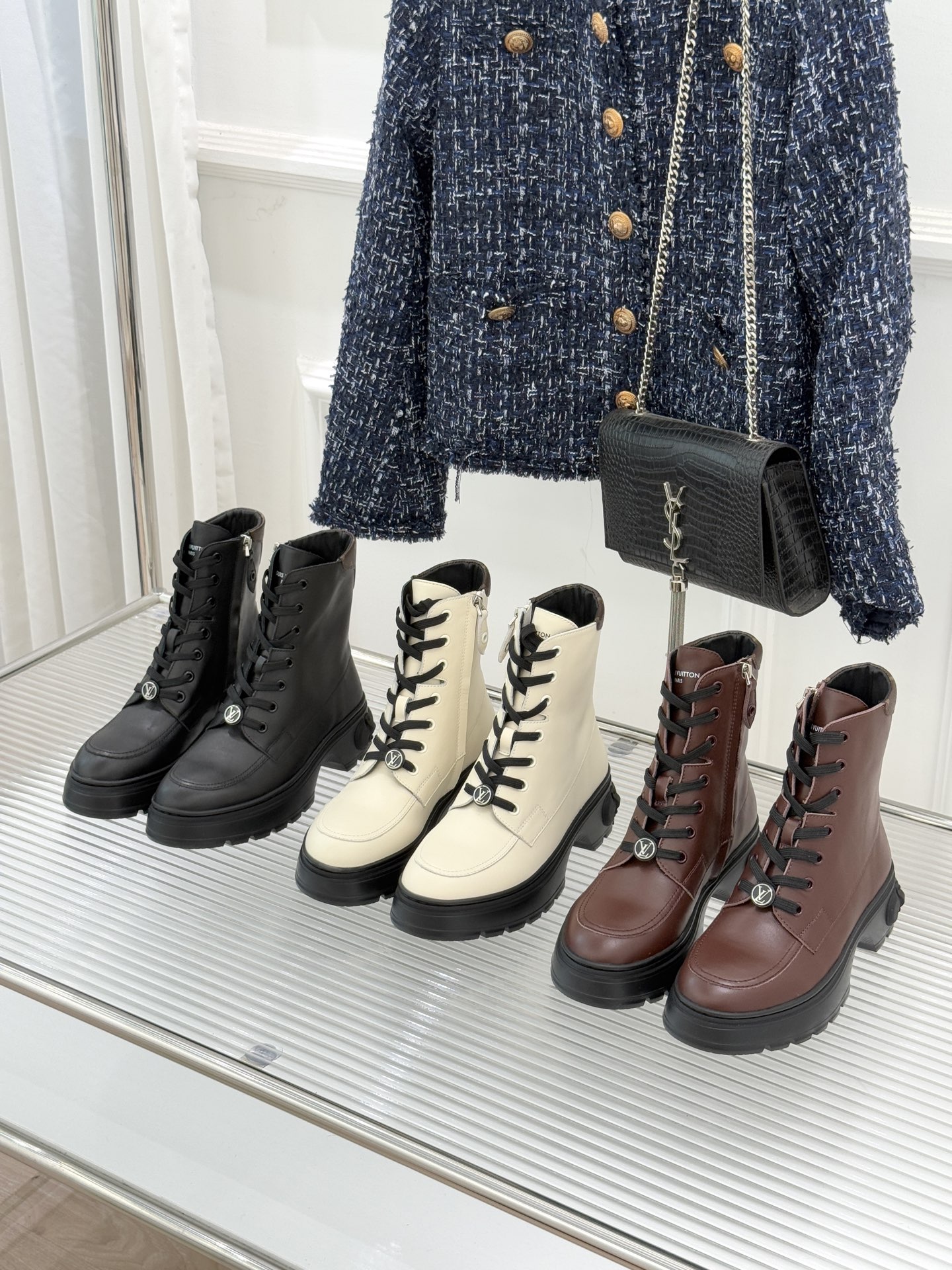 TOP Louis Vuitton LV Platform Martin Boots - 3 Color