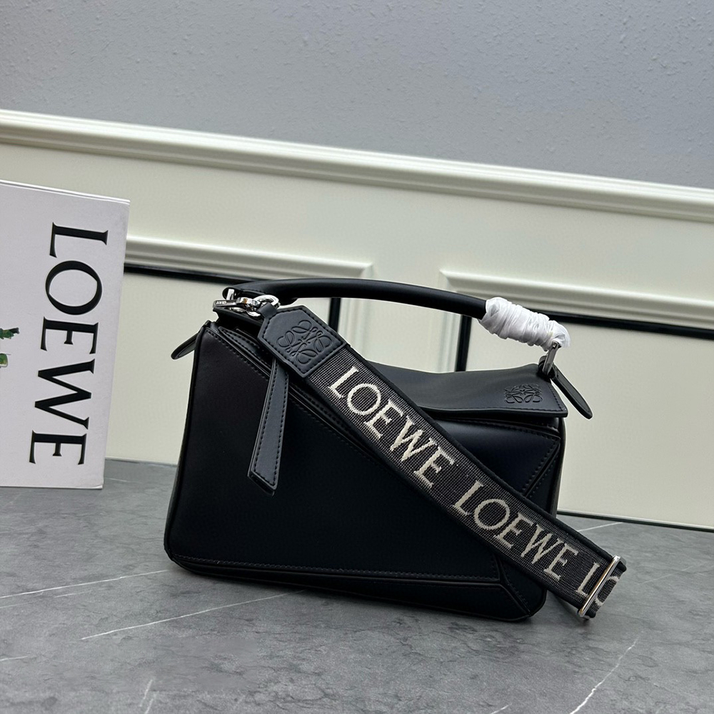 Loewe Puzzle Crossbody Bags (10A Mirror Version)