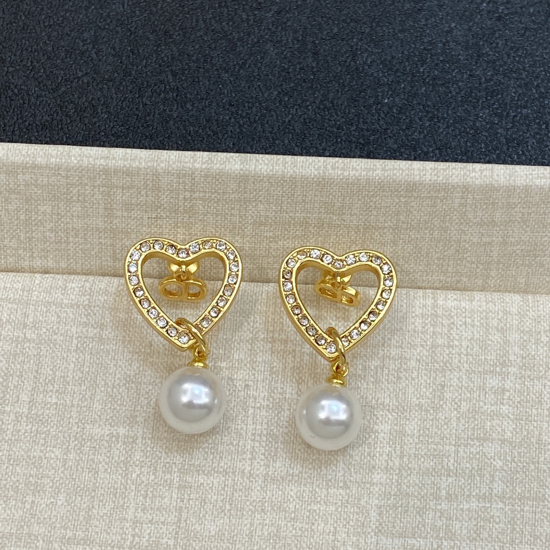 TOP Christian Dior Earrings - 2 Colors