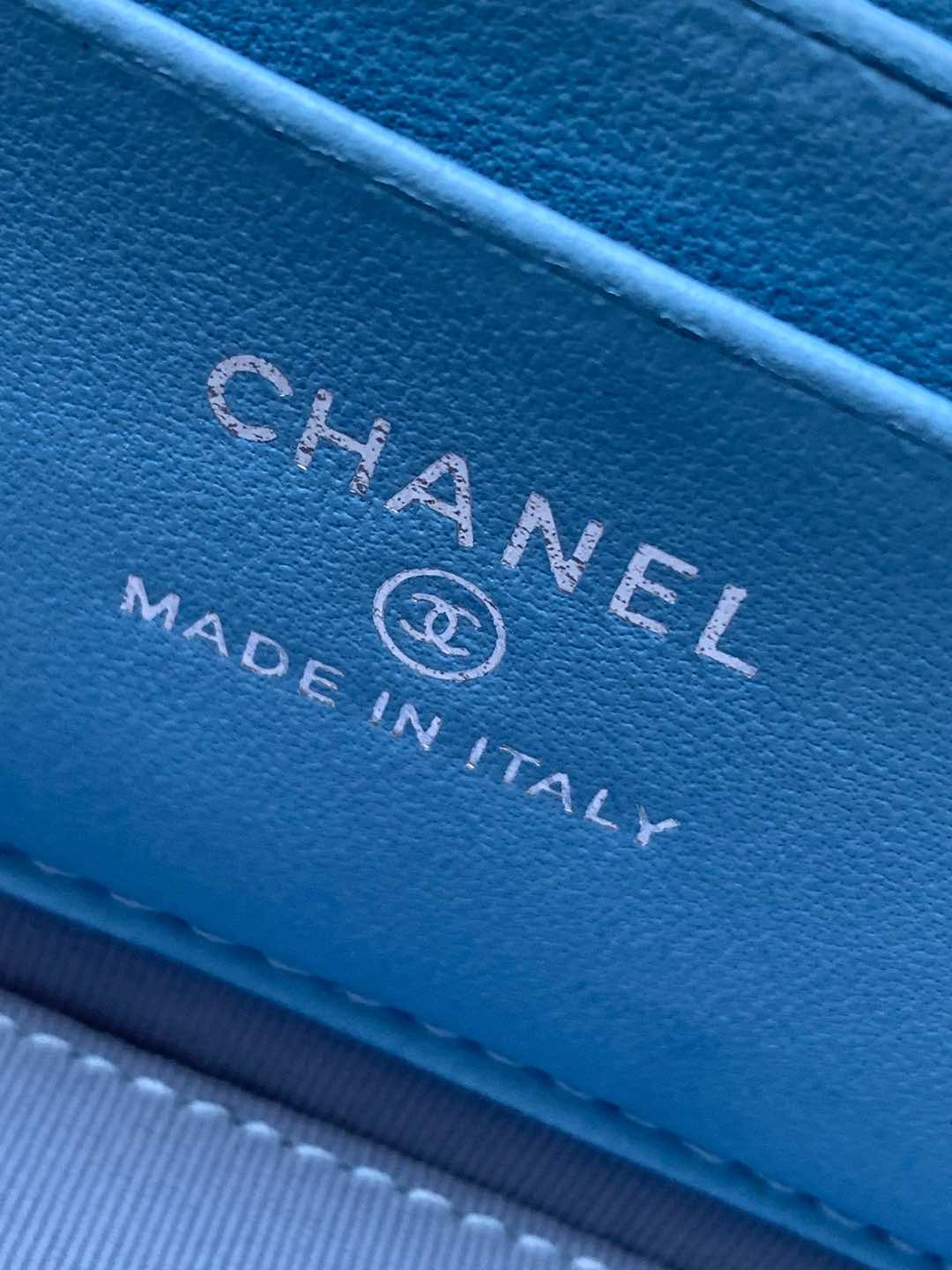 TOP CHANEL Vanity Case Denim 17×9.5×8cm - Blue