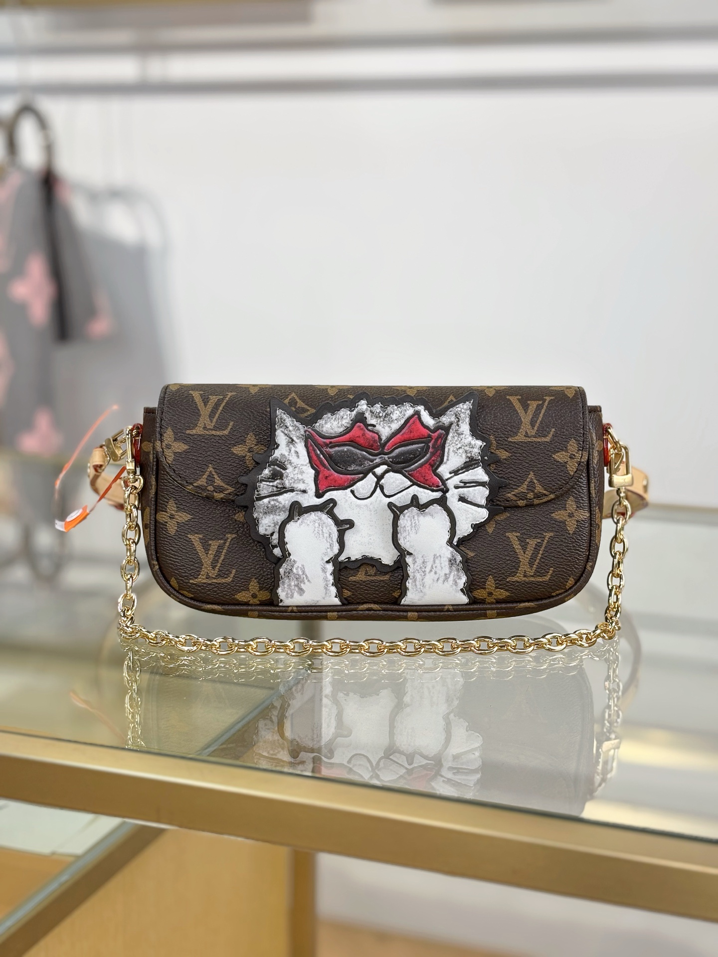 TOP Louis Vuitton LV & Grace Monogram Wallet On Chain Bag 23.5 x 12 x 4.3cm - Brown