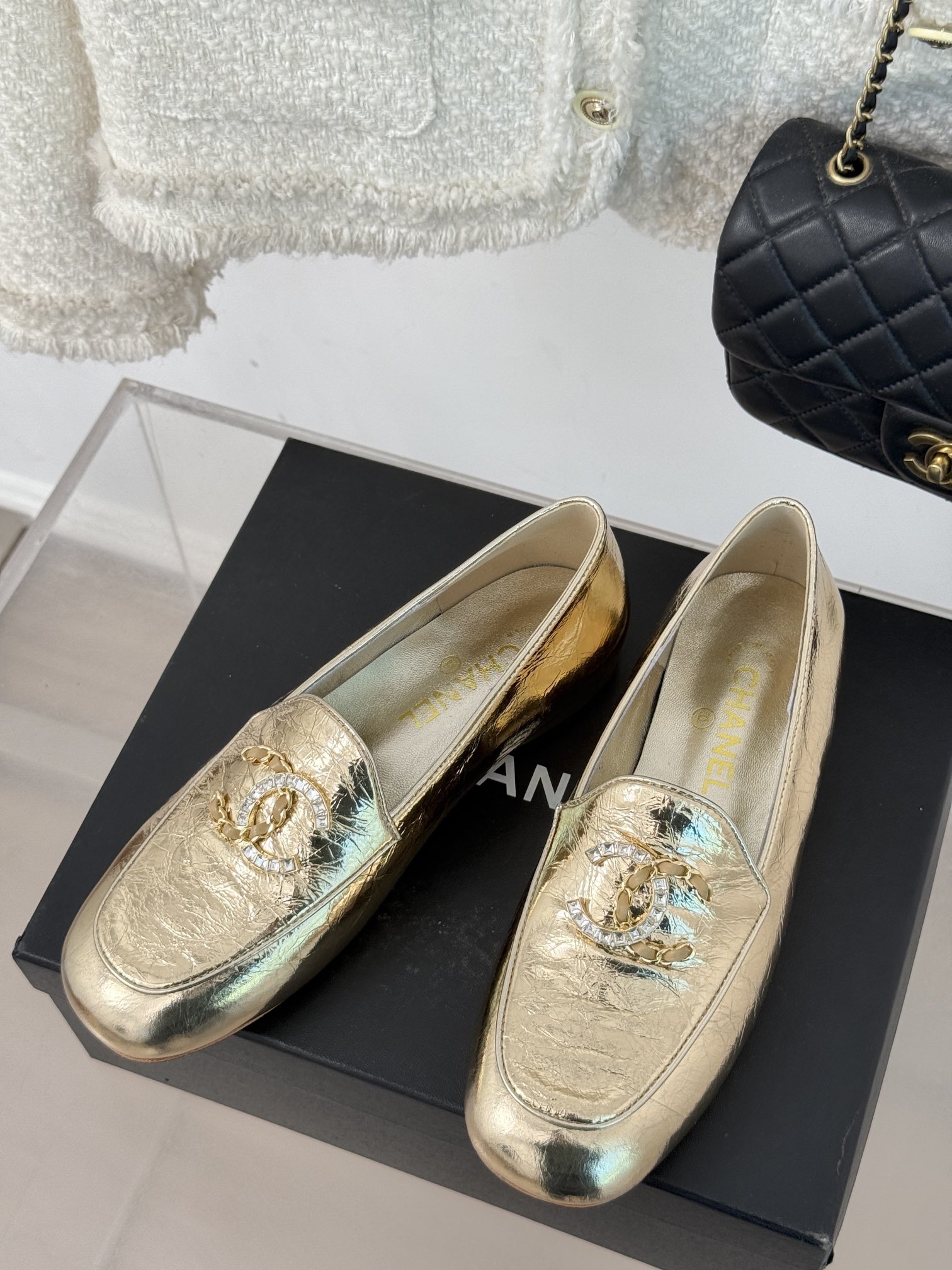 TOP CHANEL CC Loafers with Lambskin Lining - 4 Colors