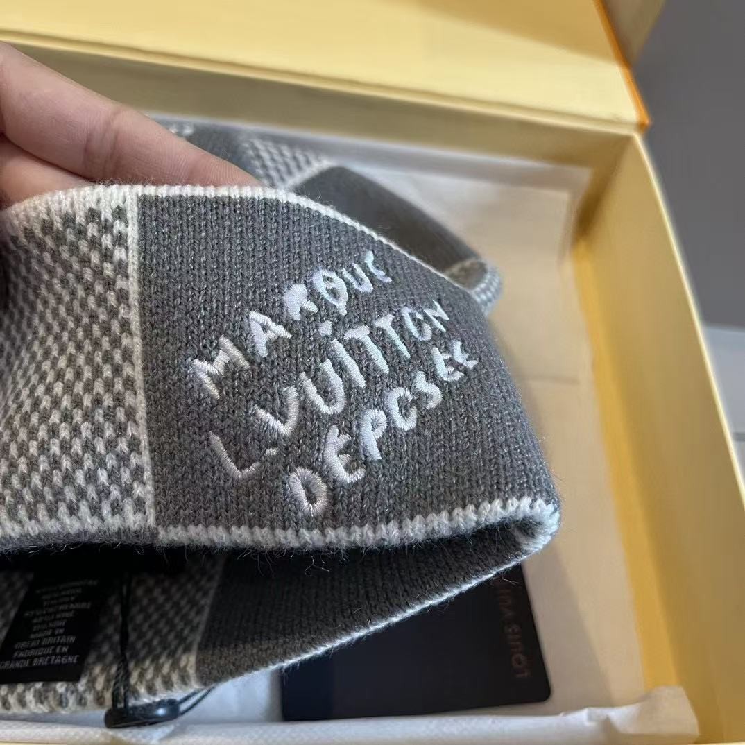 Louis Vuitton Damier Snug Checkered Knit Beanie, Warm Wool Winter Hat