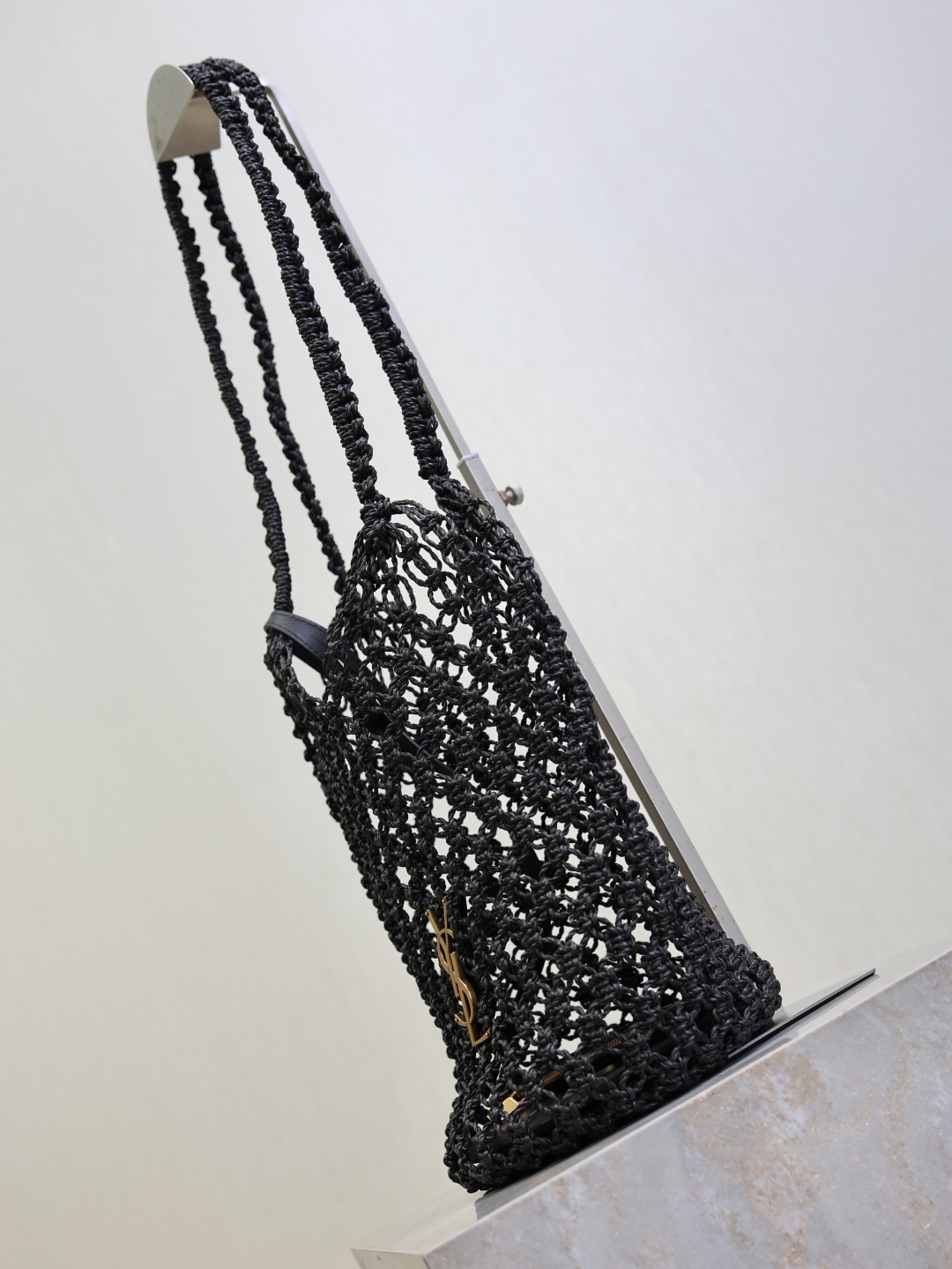 TOP Yves Saint Laurent YSL Woven Shopping Bag 18x16x33cm - Black