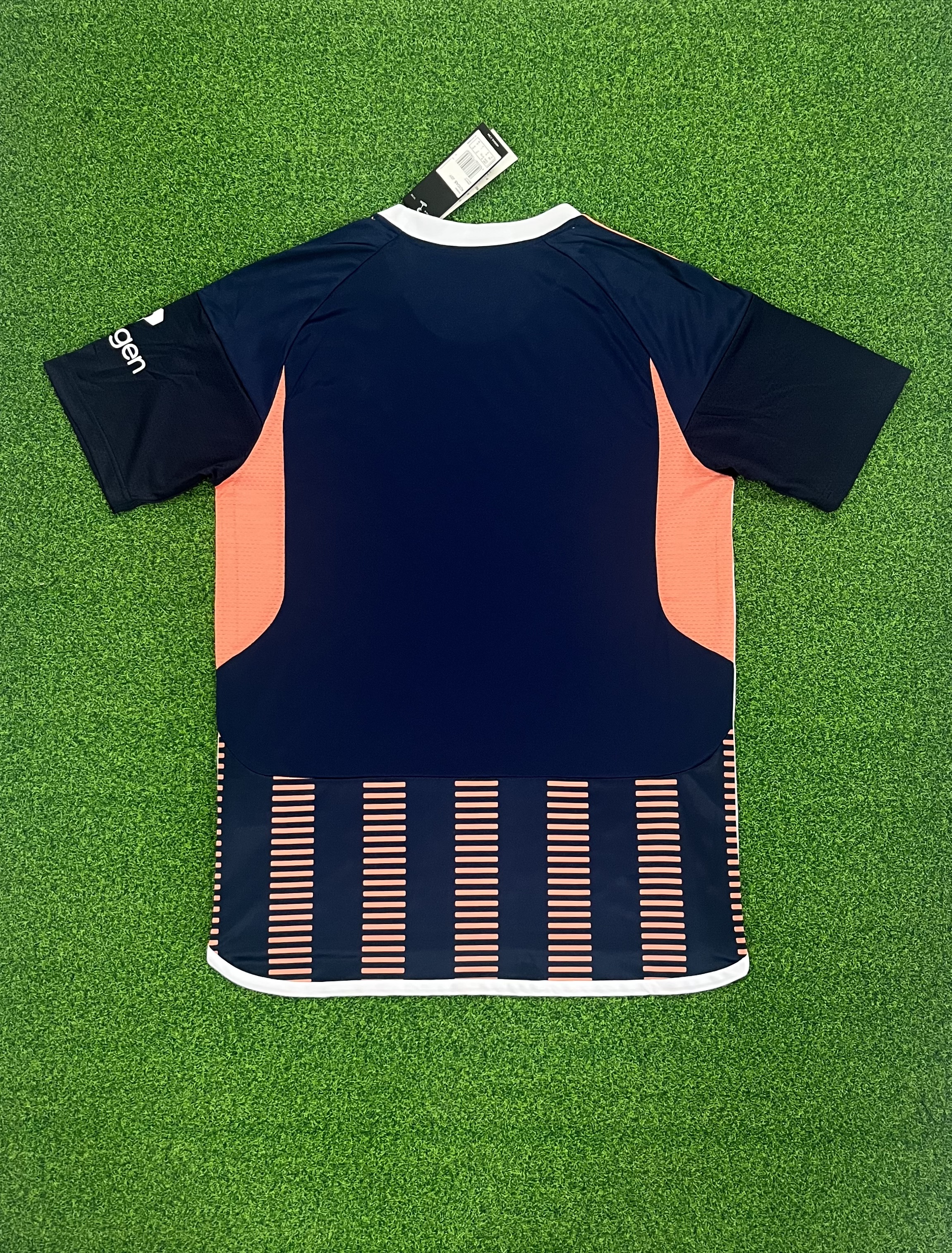 2425 Nottingham Forest football  jersey.Player embroidery version