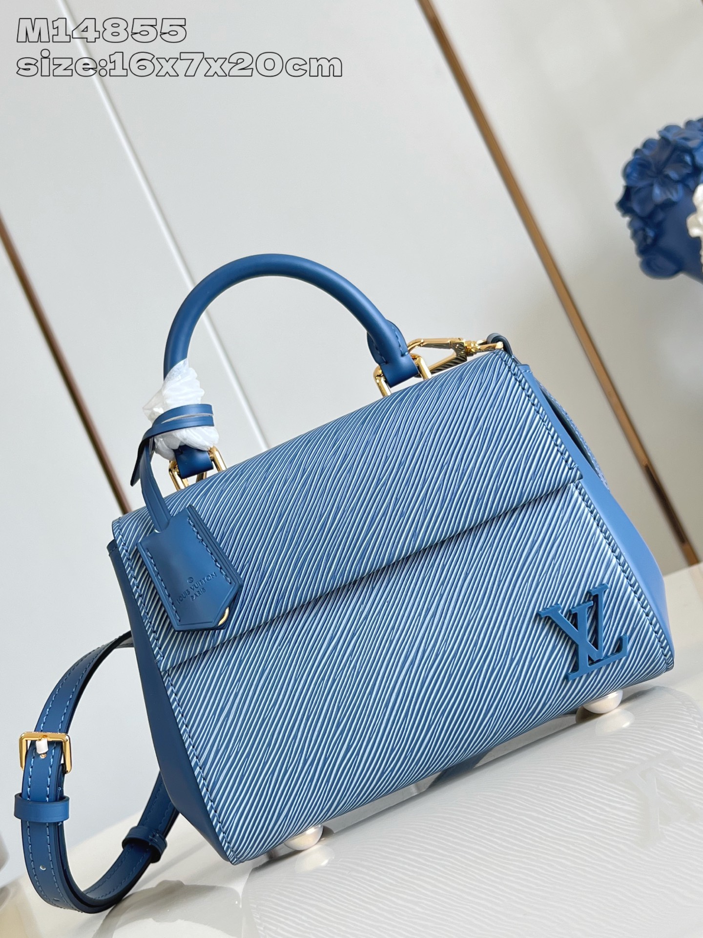 TOP Louis Vuitton LV Cluny Mini Handbag 20x16x7.5cm - Blue
