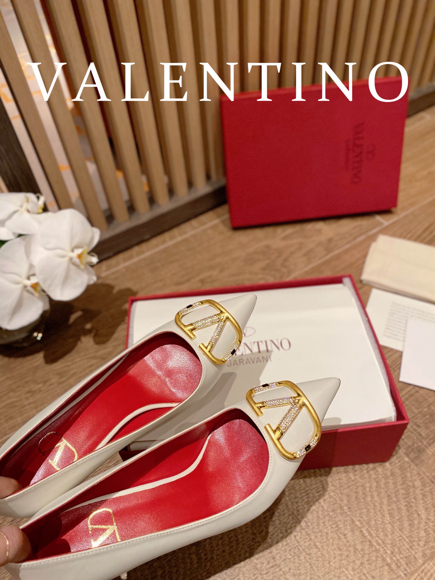 TOP VALENTINO V Bronze High Heels - White