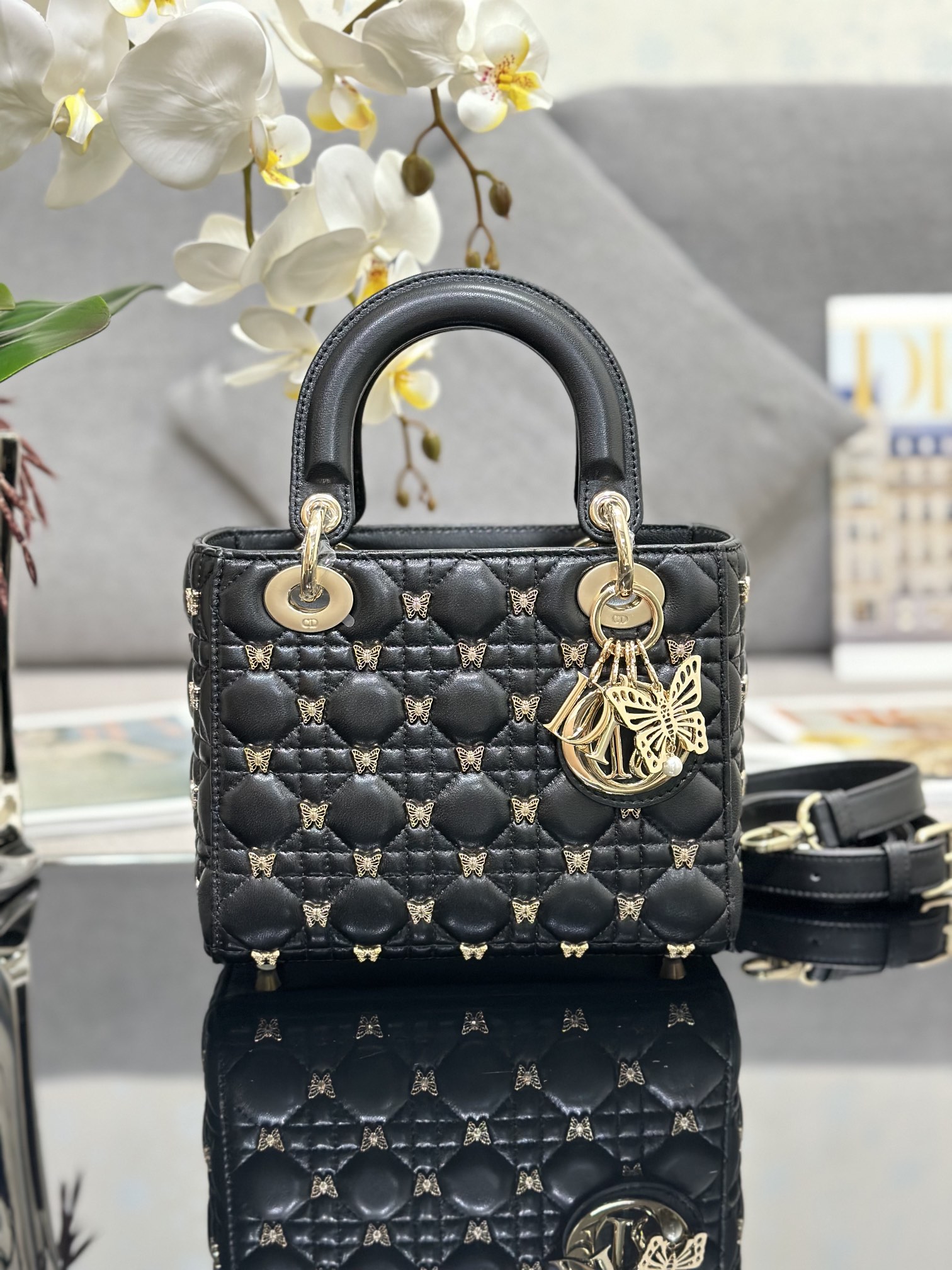TOP Christian Dior Four-Panel Butterfly Spikes Lady Christian Dior Bags - 20x17x8cm - 2 Colors