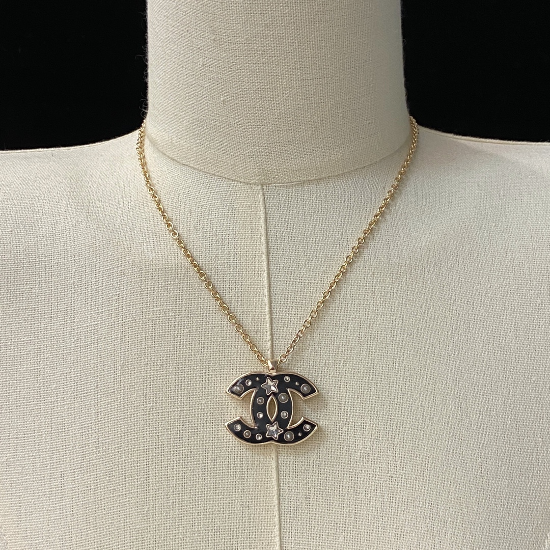 TOP CHANEL Necklace - Gold