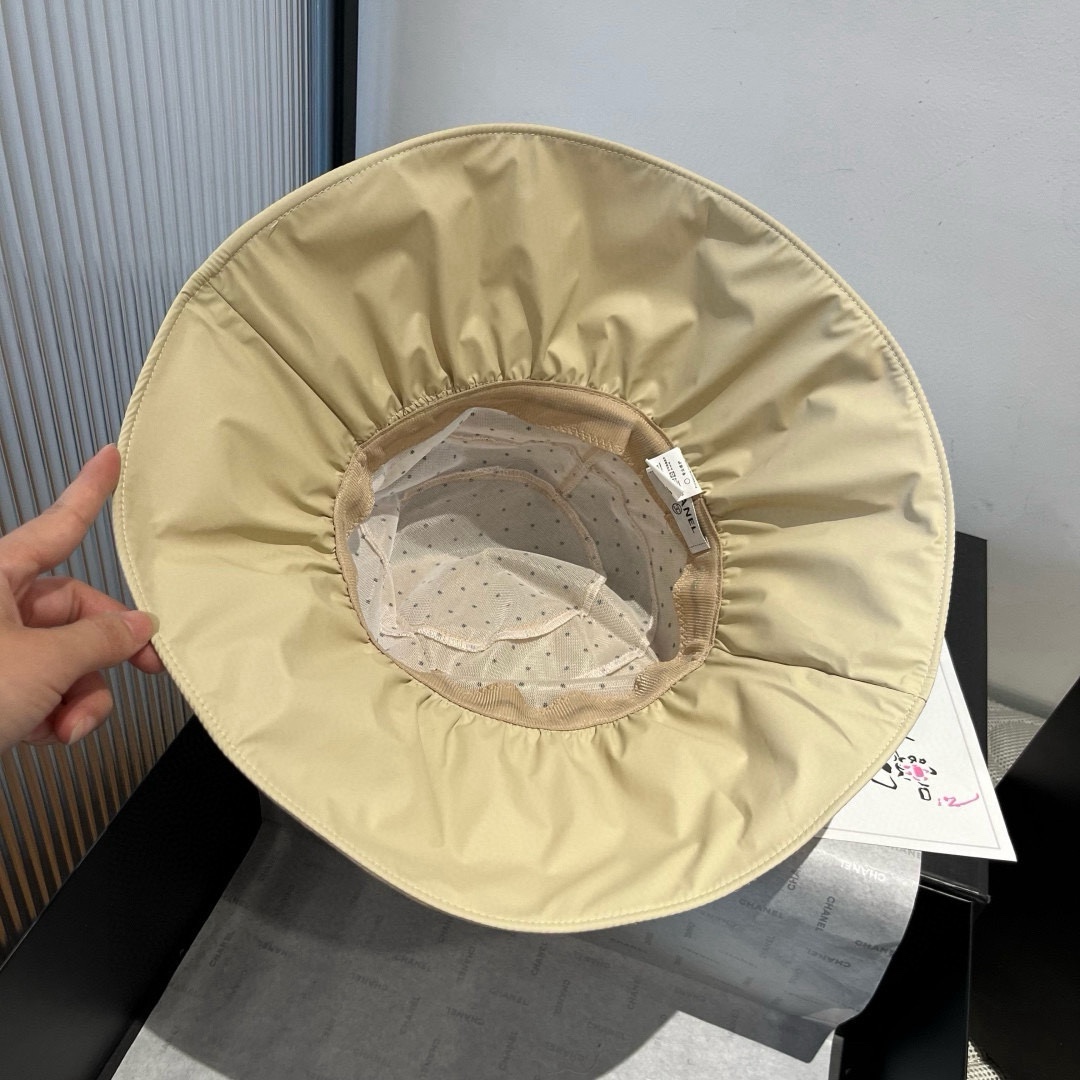 TOP CHANEL Hat - Khaki