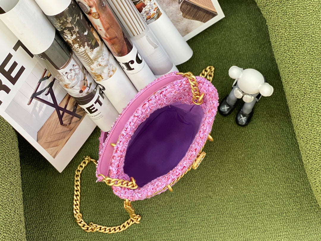 TOP CHANEL Bucket Tweed Bag  2022 - Purple