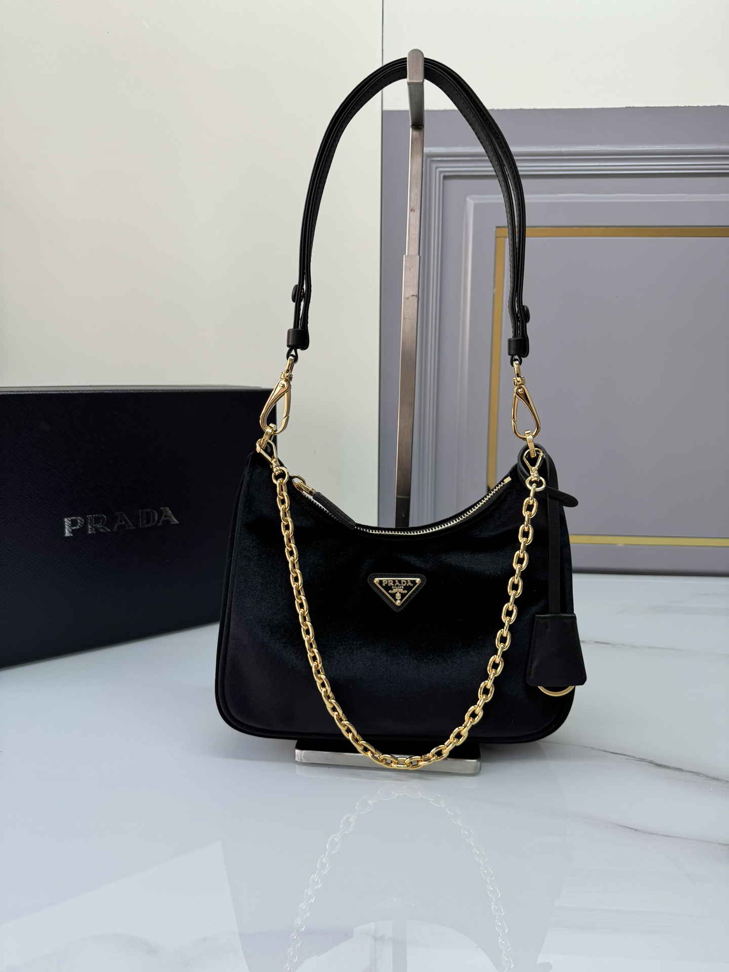 Top PRADA Messenger Bag Re-Edition 2000 Bags 22x18x6cm