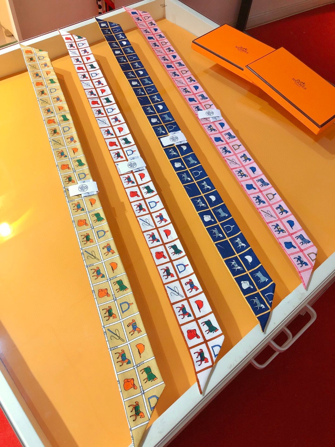 TOP HERMES Cavalcades Twilly Scarf 5x86cm - 4 Color