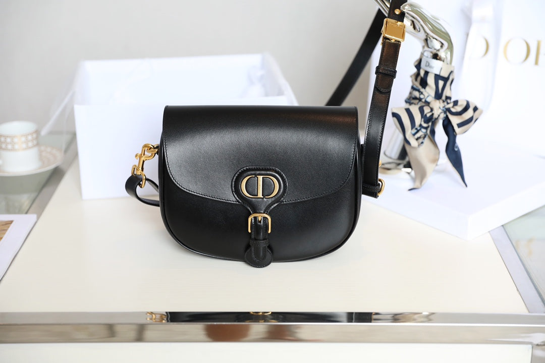 TOP Christian Dior Bobby Bag Calfskin Medium - Black
