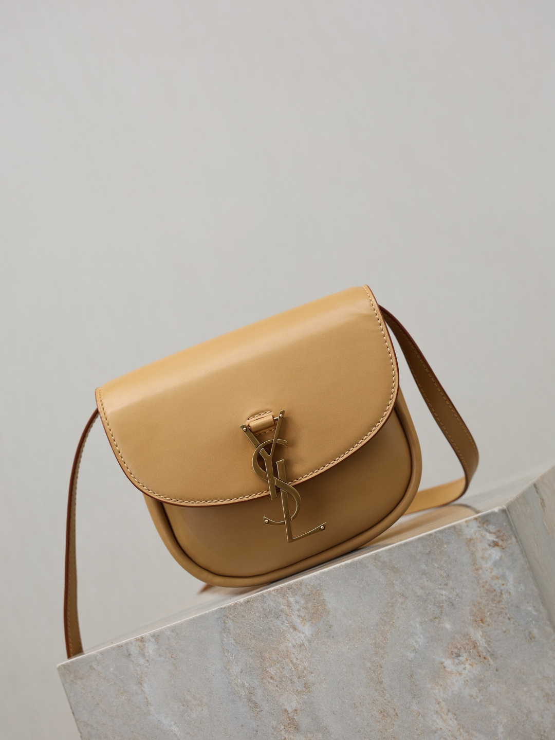 TOP Yves Saint Laurent YSL Kaia Bag 18x15.5x5.5cm - Brown