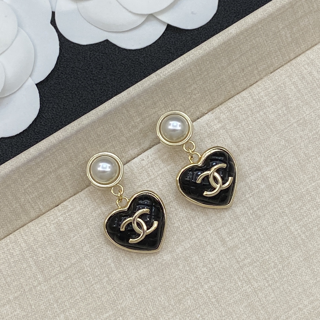 TOP CHANEL  Earrings - 2 Colors