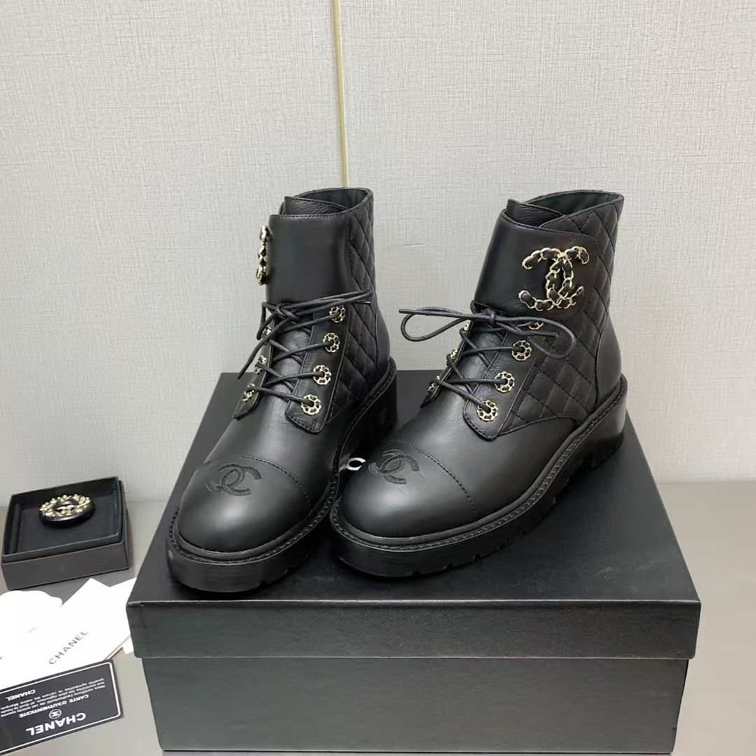 TOP CHANEL Boots - Black