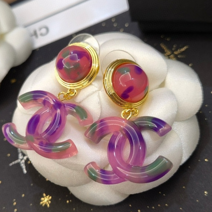 TOP CHANEL Earrings
