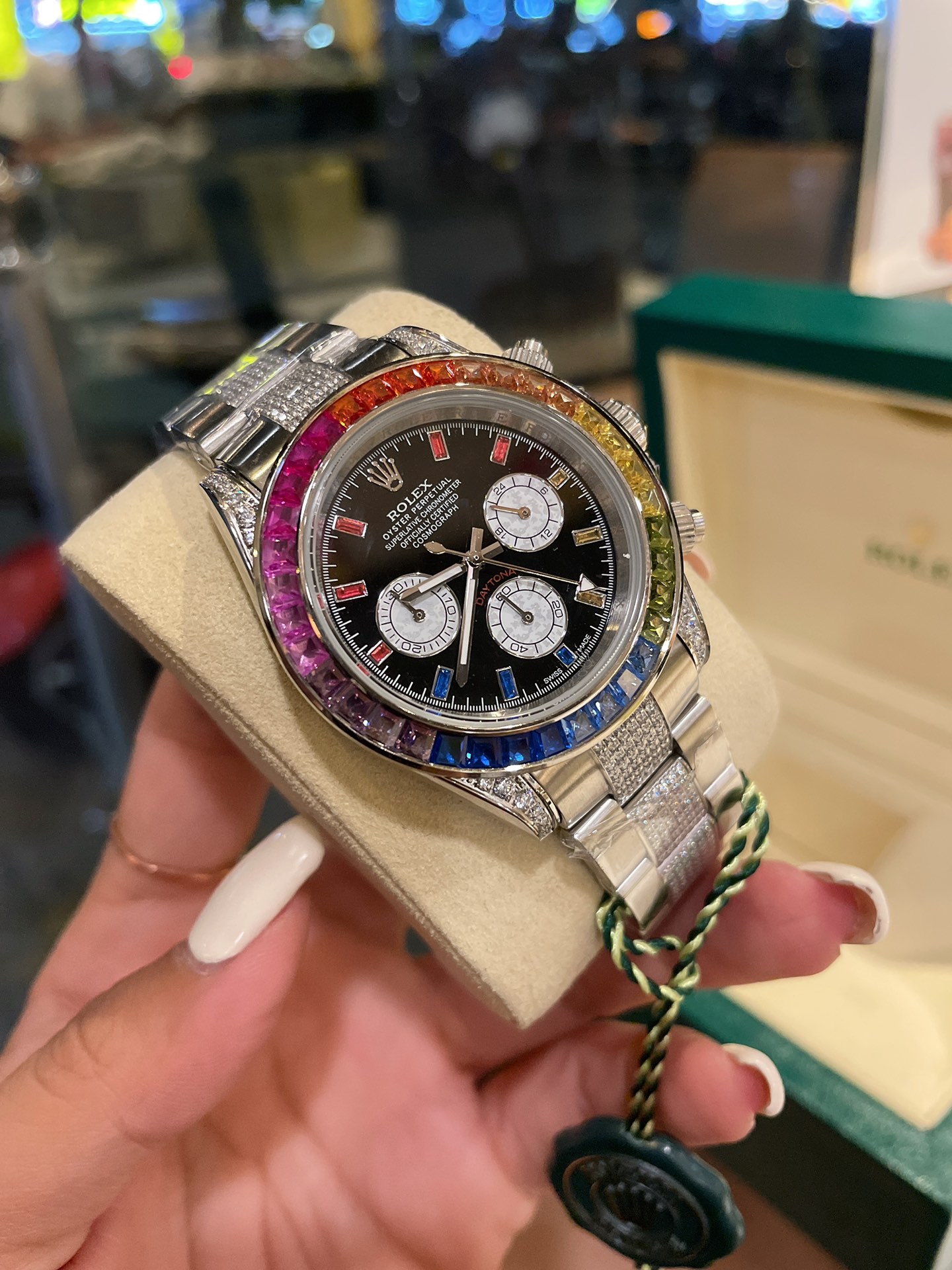 TOP ROLEX Daytona Rainbow Black Dial - Rose Gold