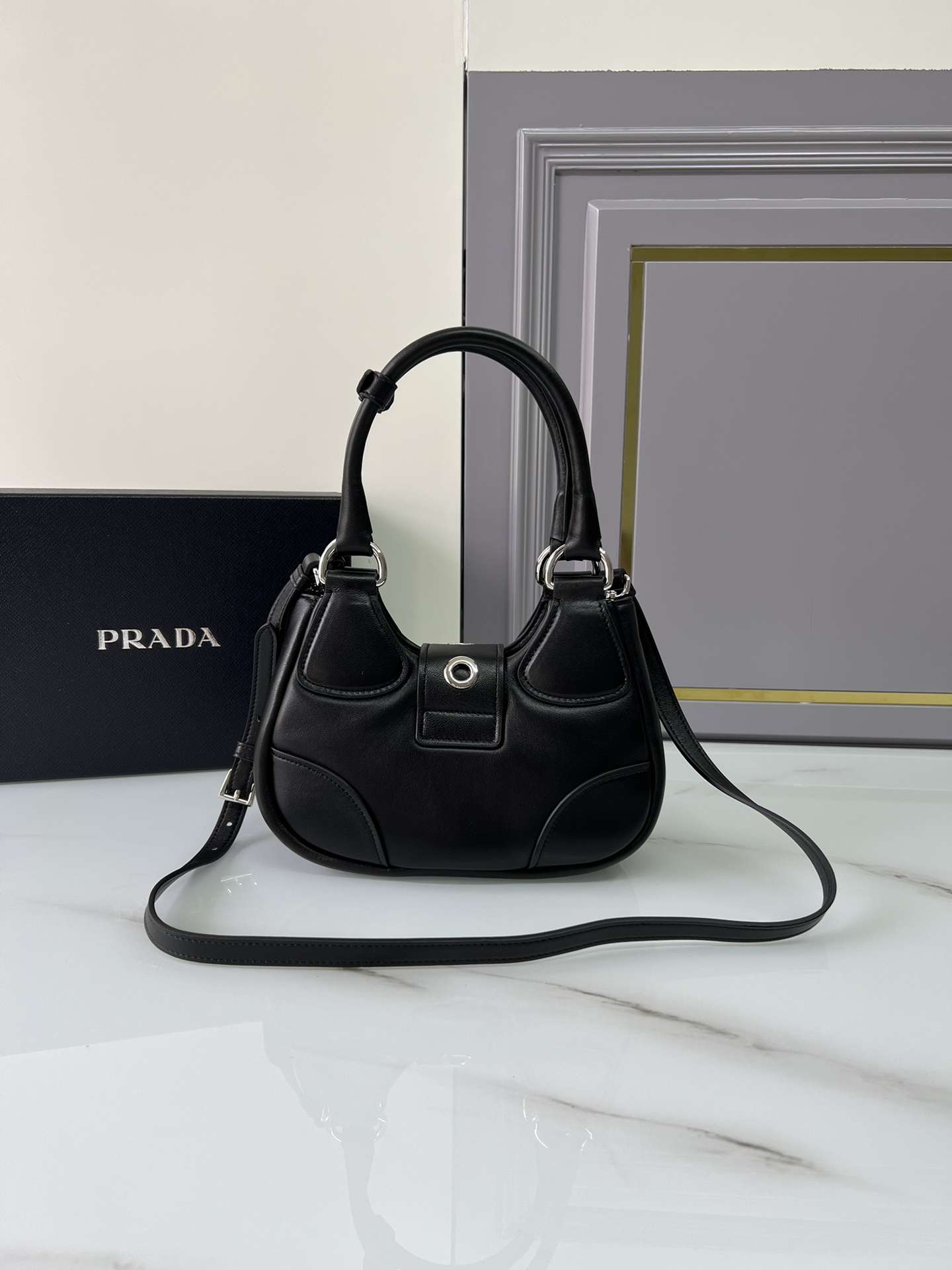 TOP PRADA Moon Bag Sheepskin 22.5x16x7.5cm - Black