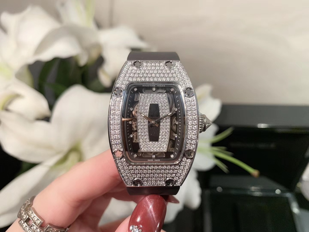 TOP Richard Mille RM07 45MM x 31MM Watch - 4 Color