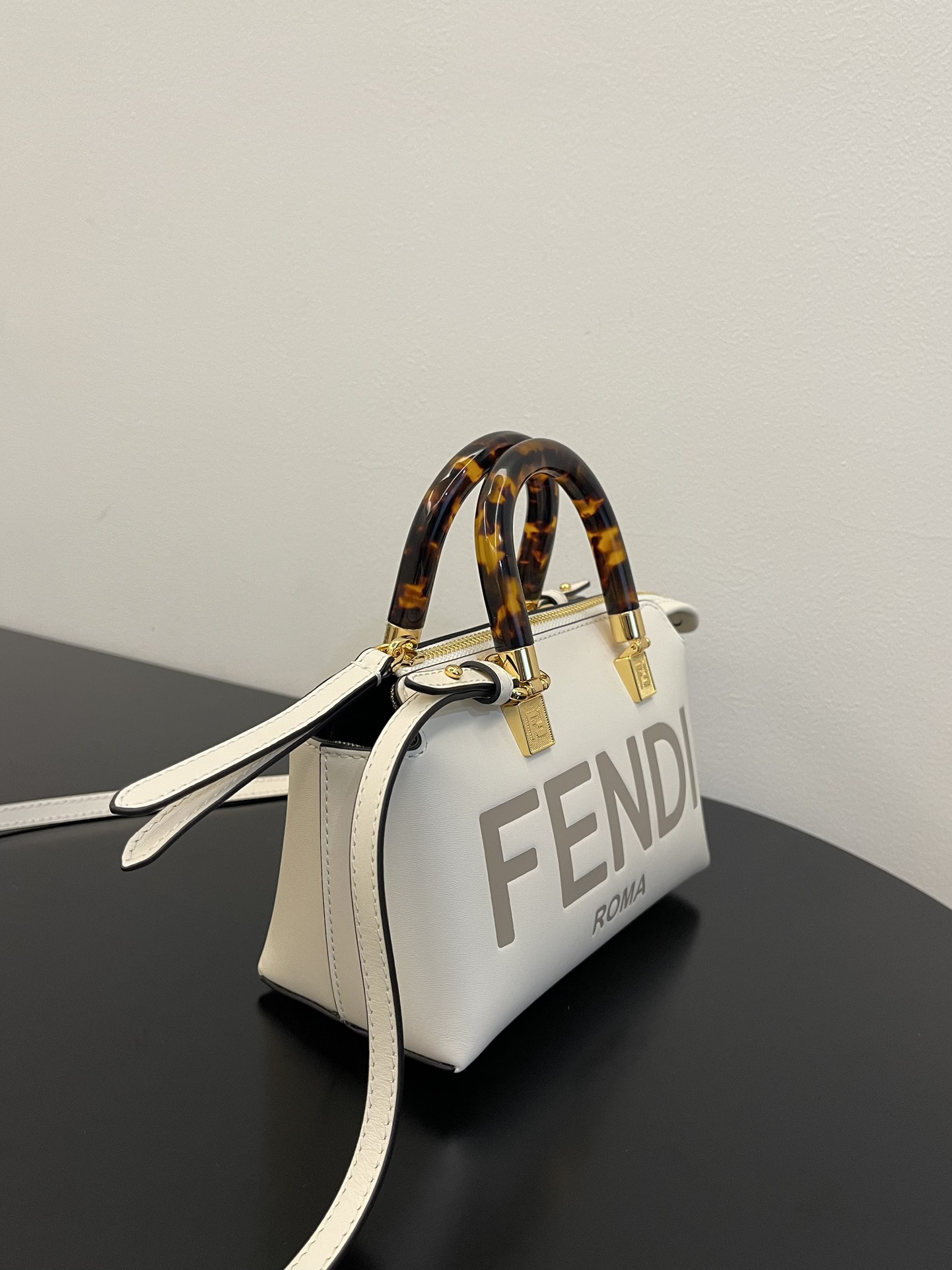 TOP FENDI By The Way Boston Bag Mini 17x18x8cm - 5 Color