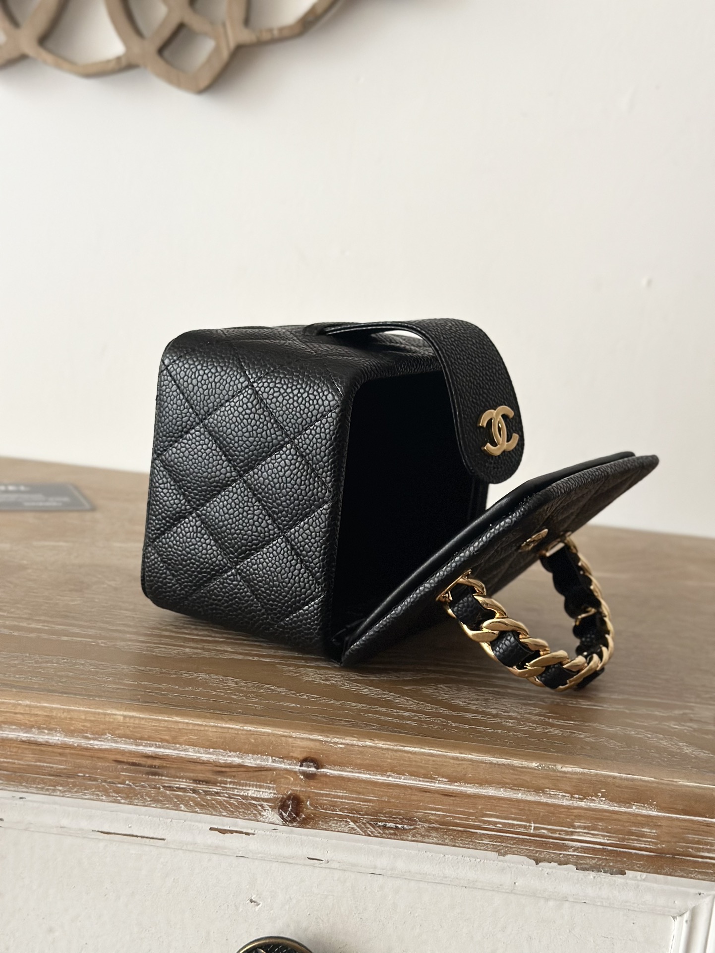 TOP CHANEL Vanity Case Calfskin 8.5x11x9.5cm/8.5x22x10cm - Black