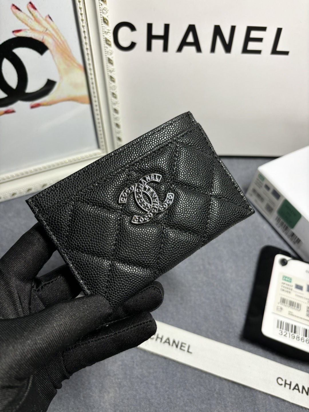 TOP CHANEL Hollow Letter CC Card Holder Wallet 11x8x2cm - Black