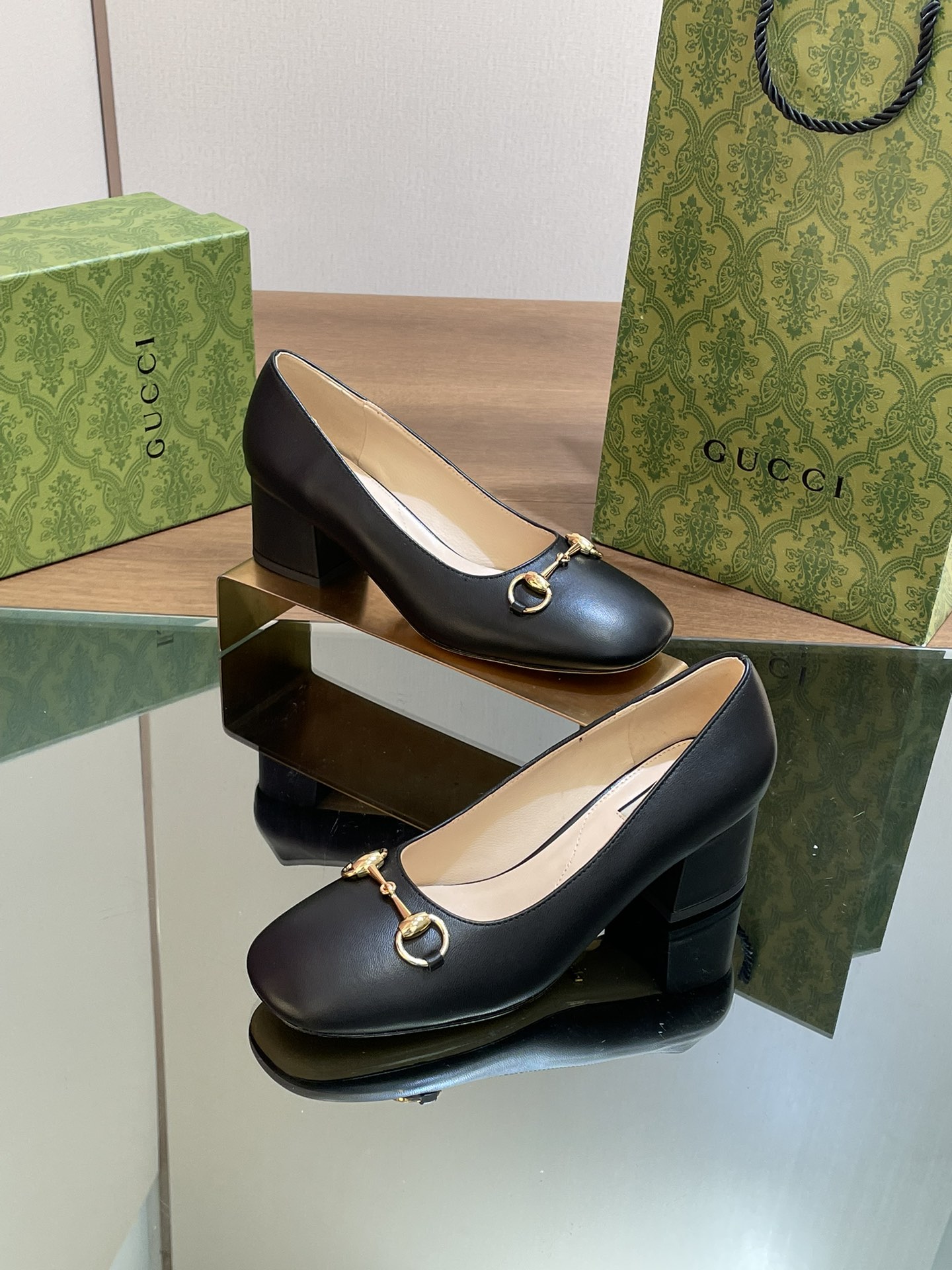 TOP GUCCI Pumps - 5 Color