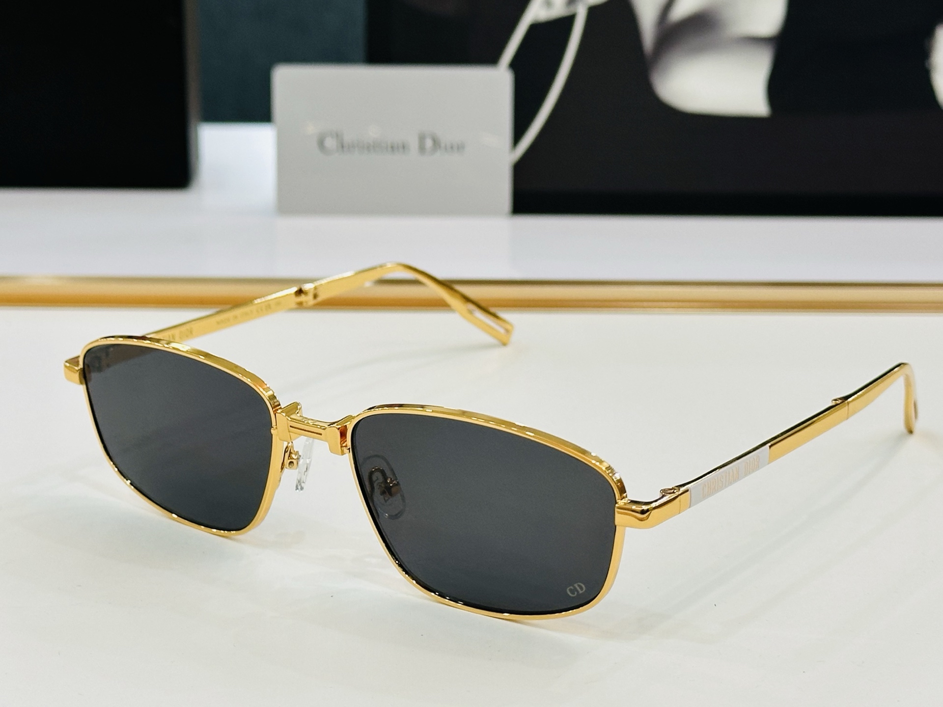 TOP Christian Dior Sunglasses - 6 Color