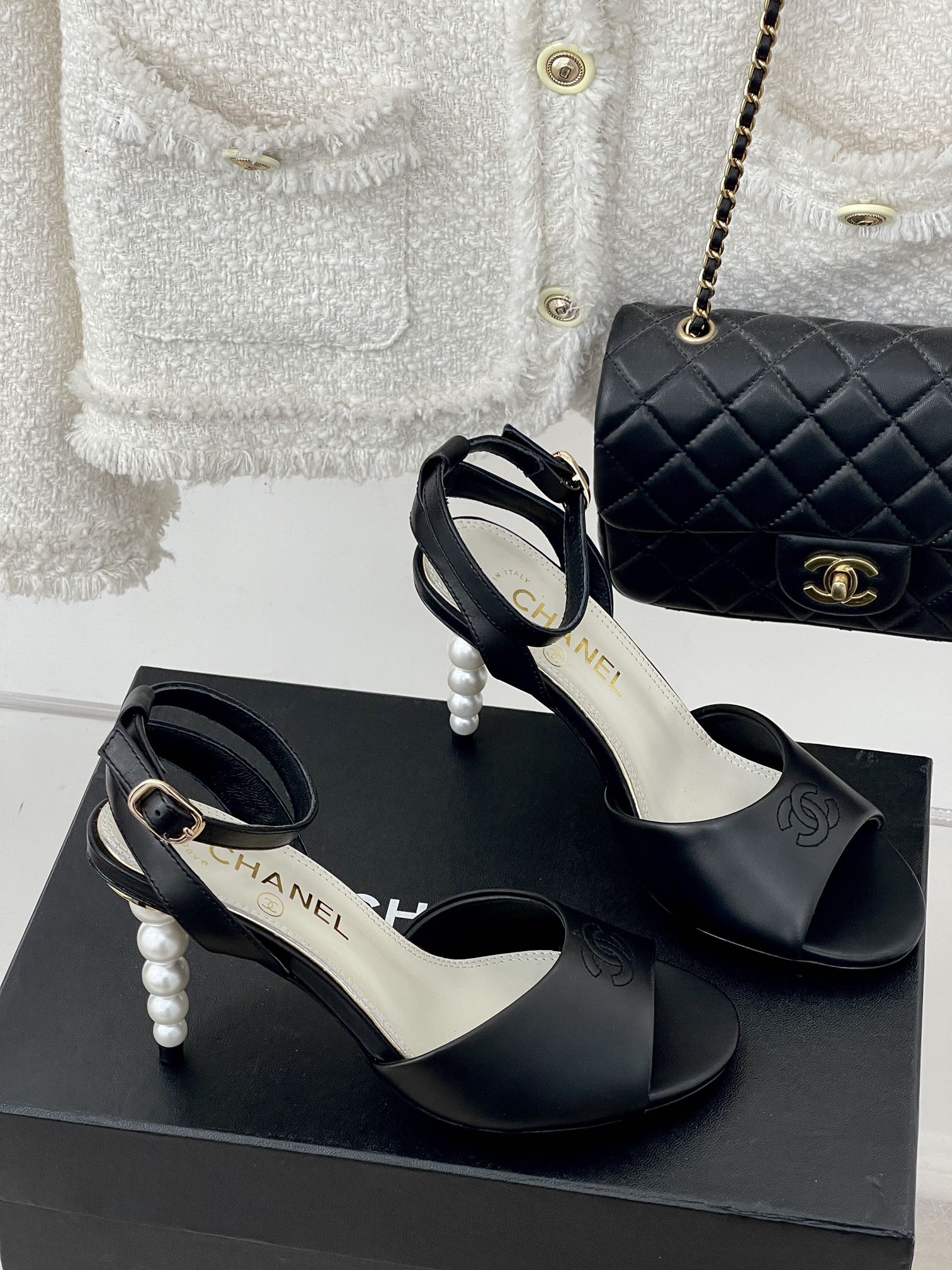 TOP CHANEL CC Pearl Sandals - 3 Color