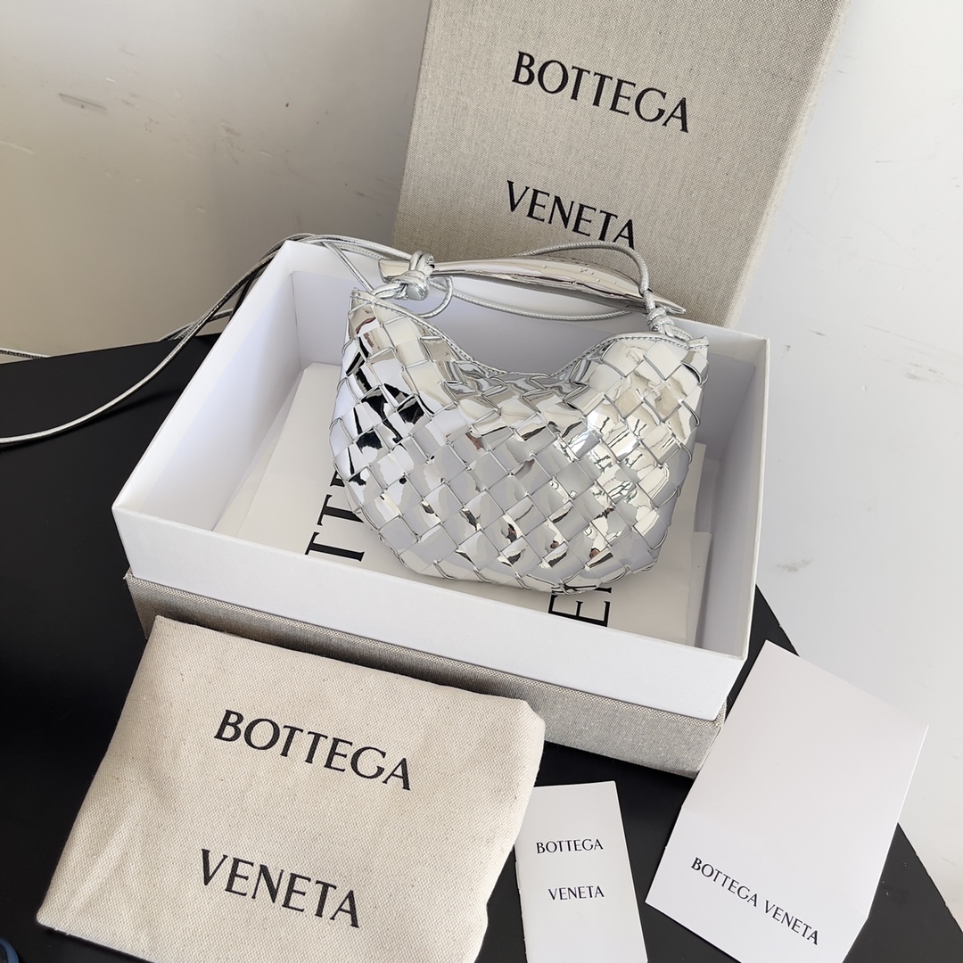 TOP Bottega Veneta BV Sardine Bag with Muse Brass Handle - 2 Colors
