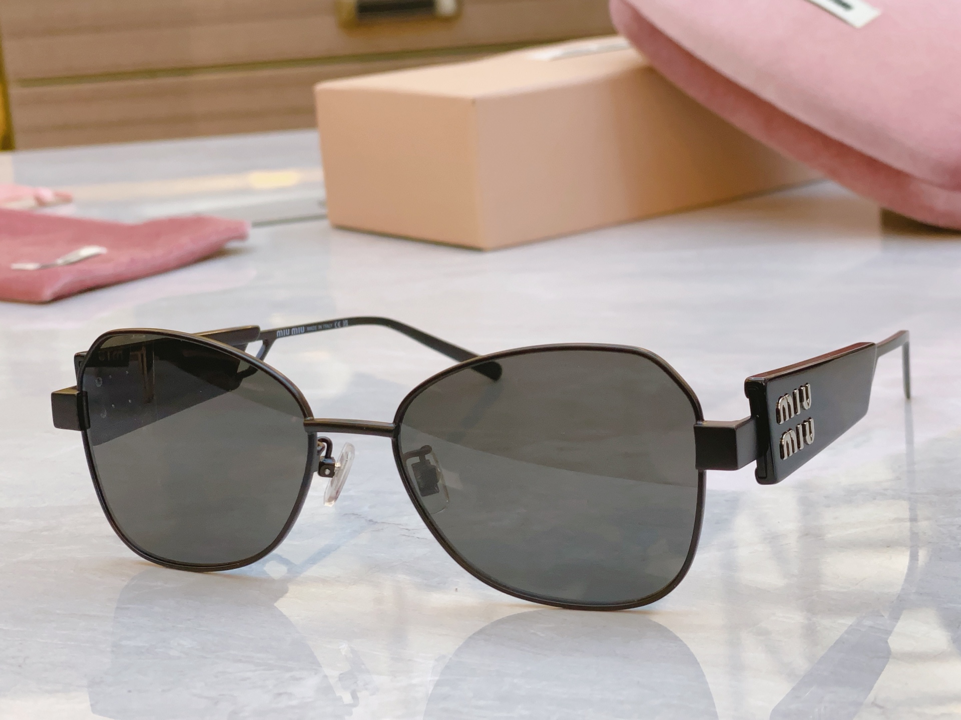 TOP Miu Miu Sunglasses - 6 Colors