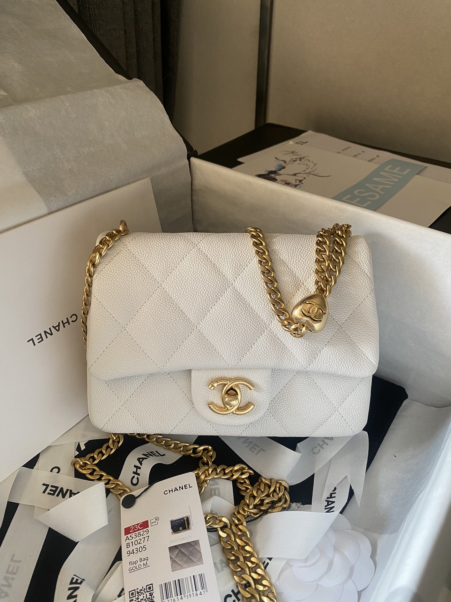 TOP CHANEL Classic Flap Bag 12X19x8cm/14X20x8cm/19X24x9cm - GHW - White
