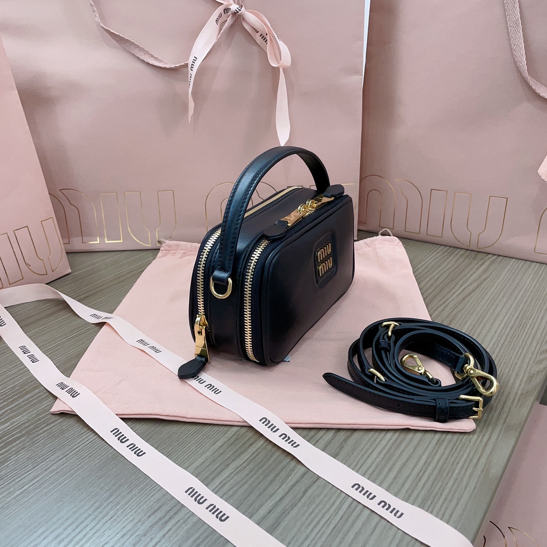 TOP Miu Miu Calfskin Box Bag 18 x 9.5 x 6.5 cm - 3 Color