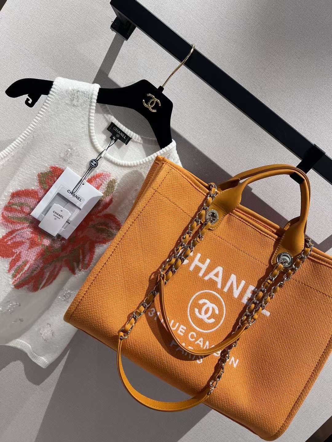 TOP CHANEL Deauville Tote Shopping Bag 38cm - Orange