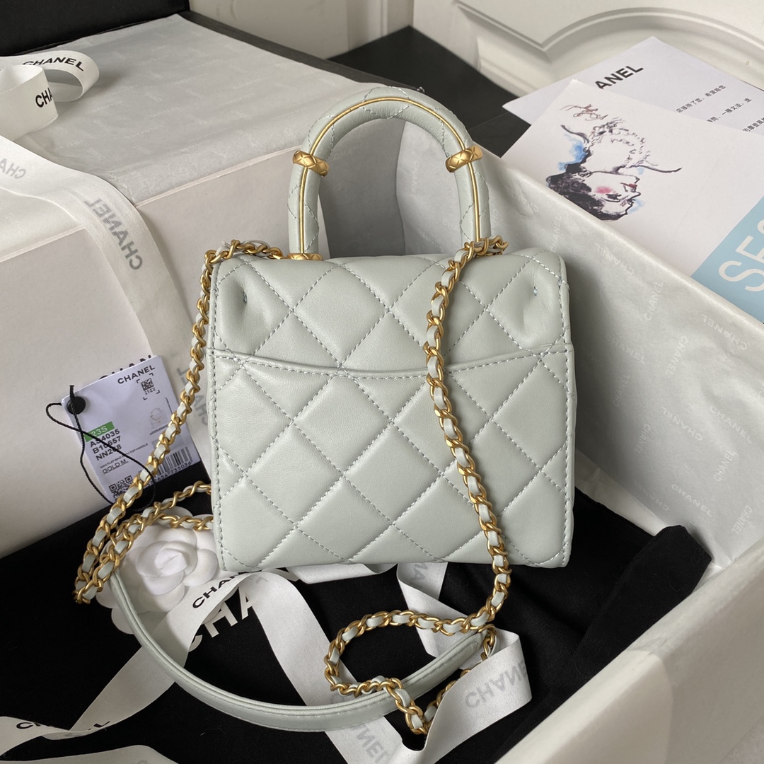 TOP CHANEL Lambskin Small Clutch 15*15.5*7.5 cm - White