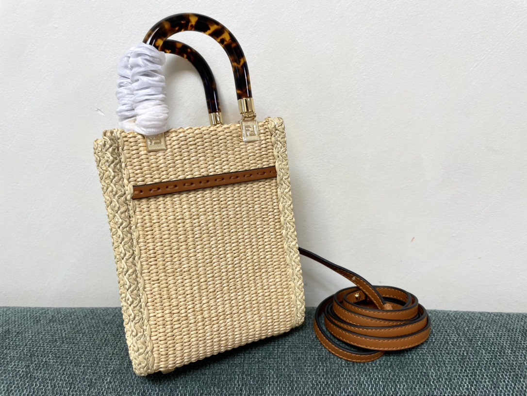 TOP FENDI  Mini Straw Sunshine Bag