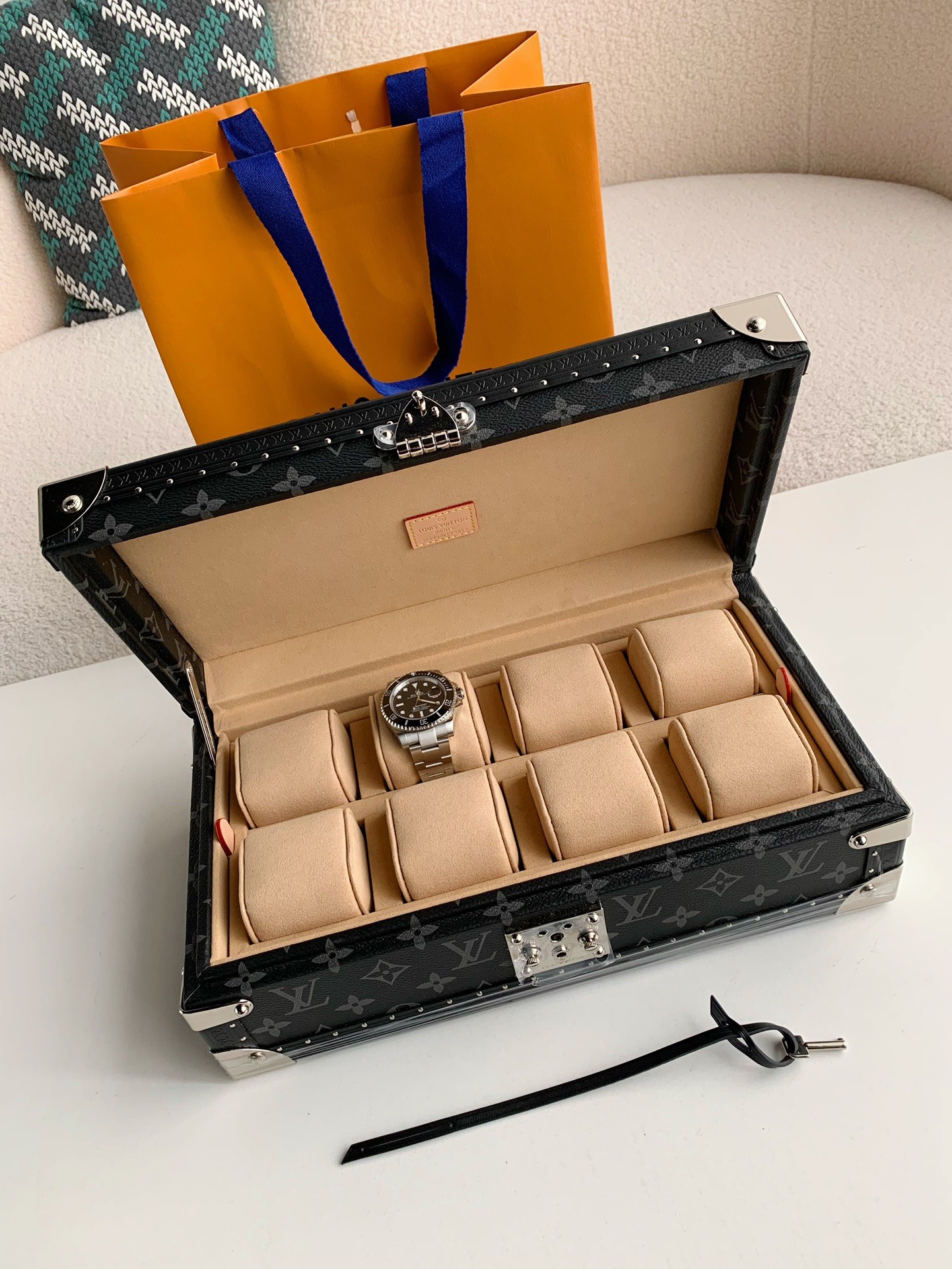 Louis Vuitton Watch Storage Box Size: 34*18*11cm